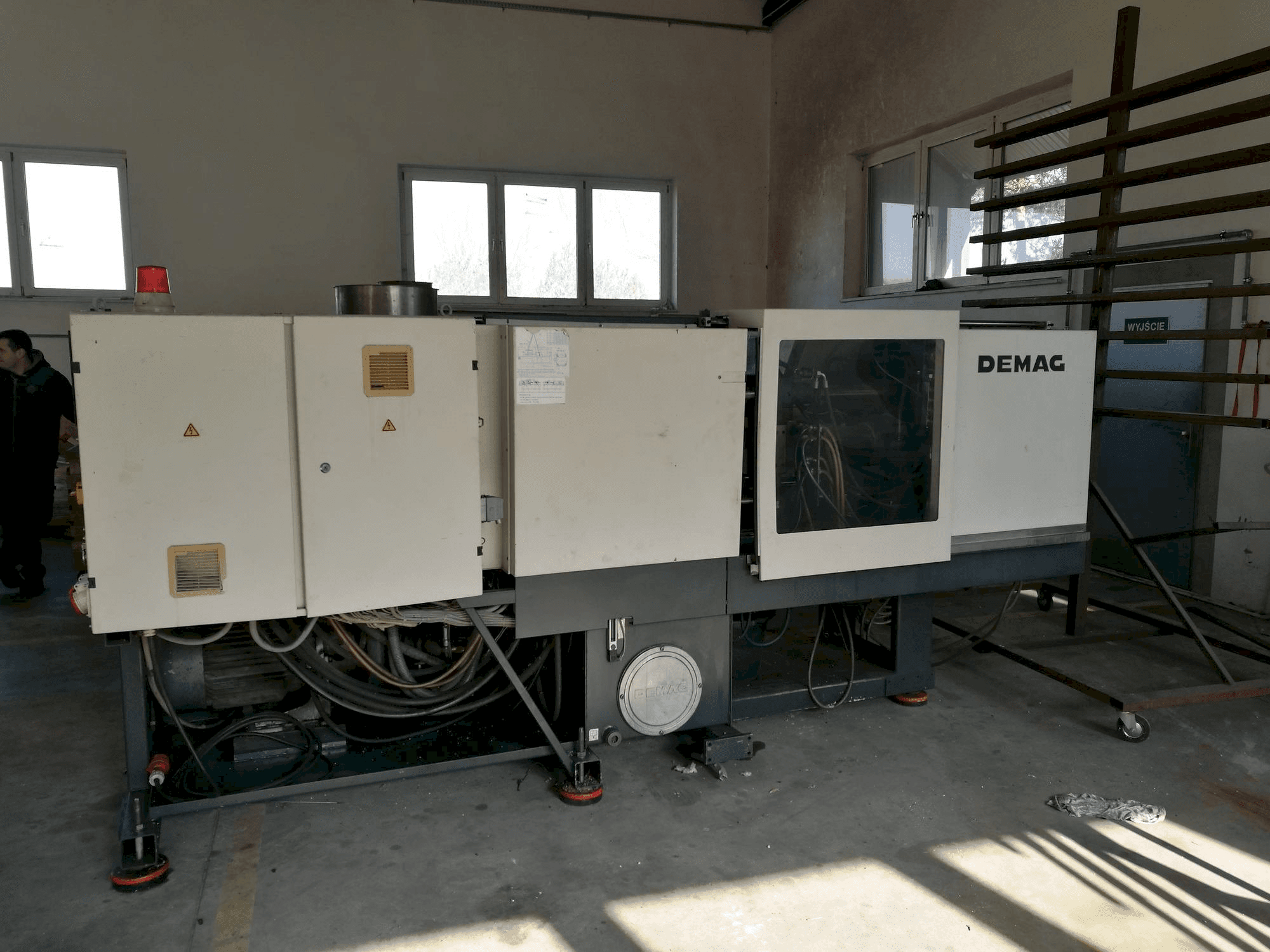 Widok z przodu maszyny DEMAG ERGOtech - compact 800-310