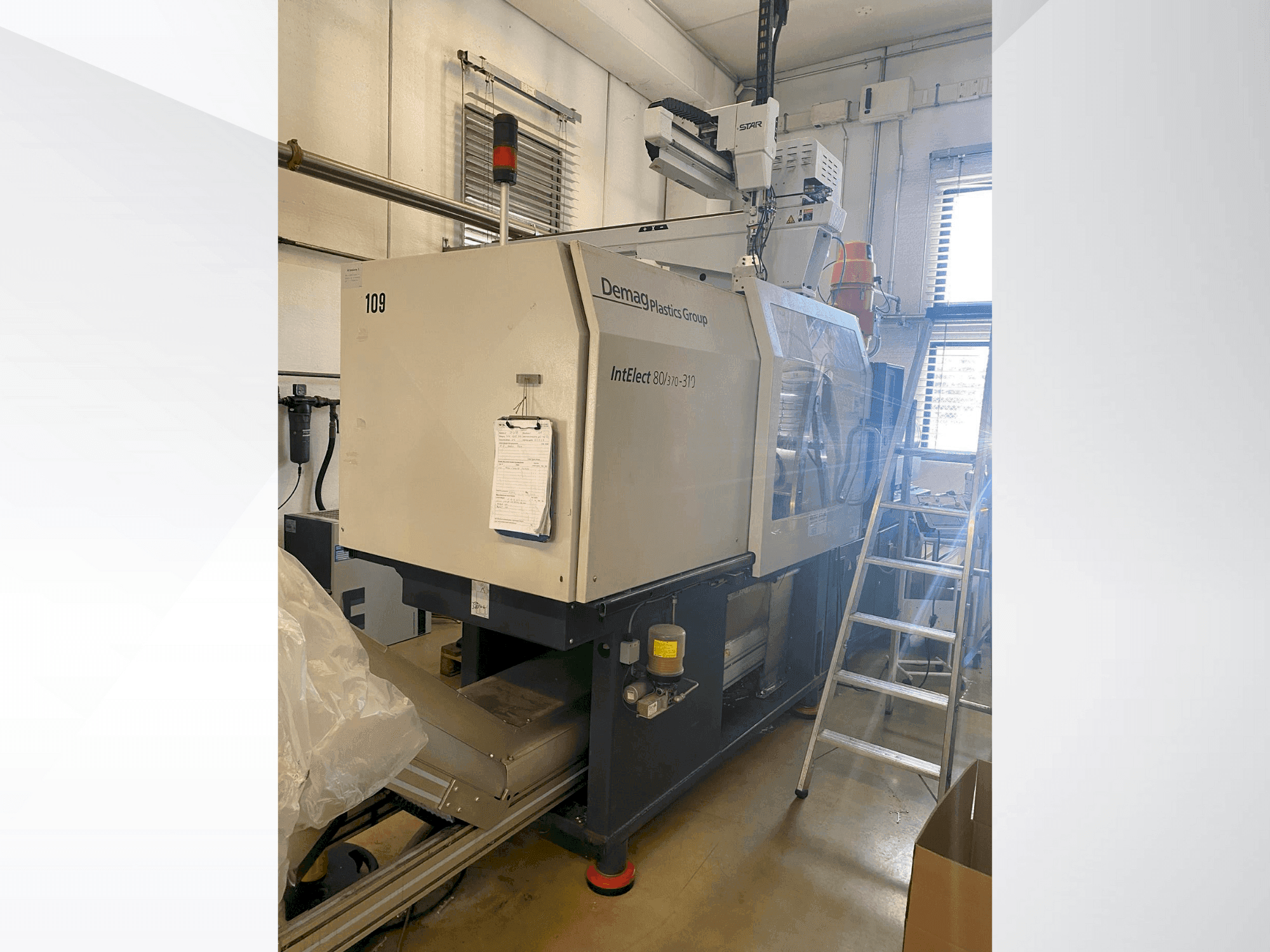 Widok z przodu maszyny DEMAG IntetElect 80/370-310