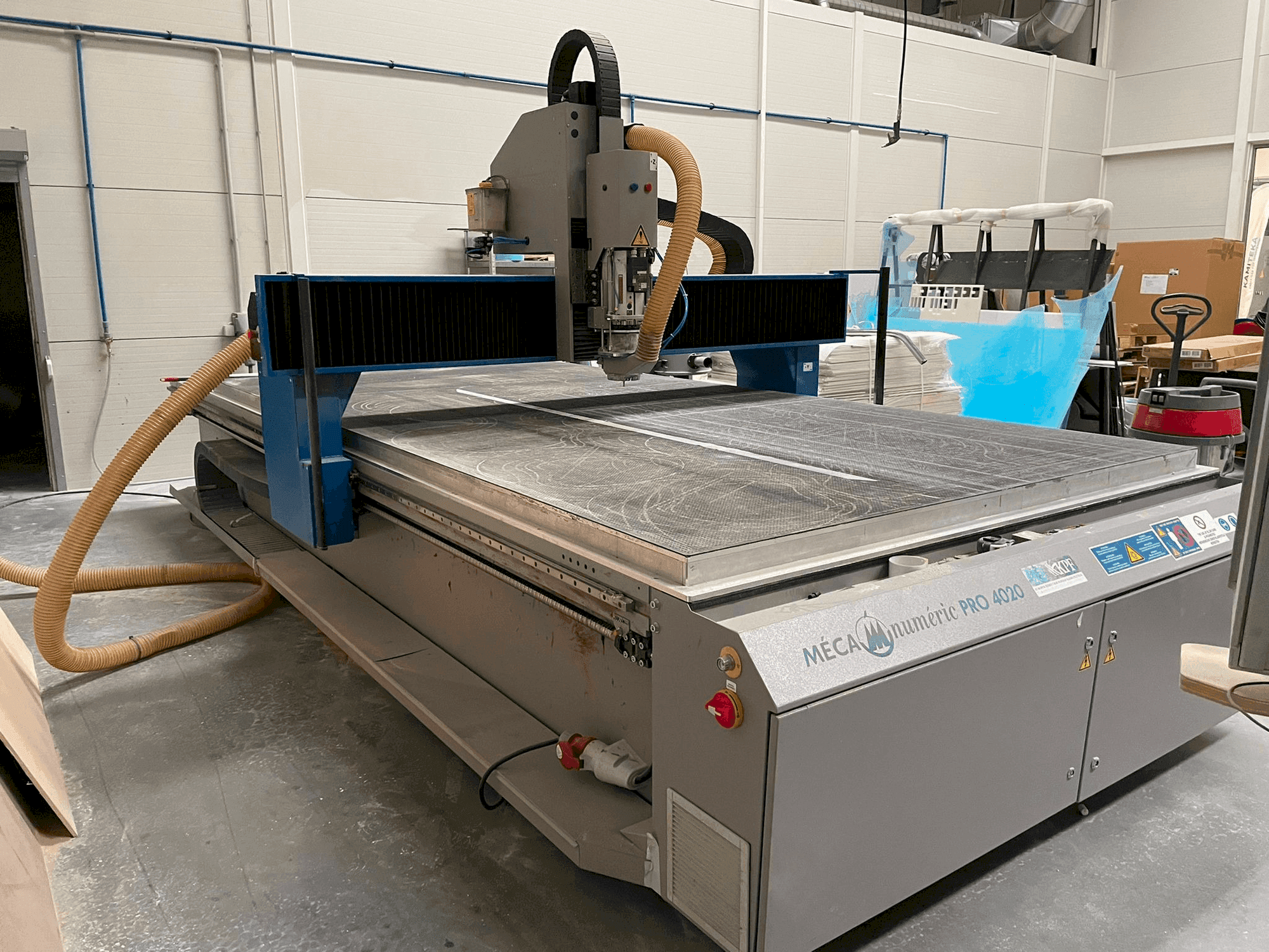 Widok z przodu maszyny MECANUMERIC PRO 4020