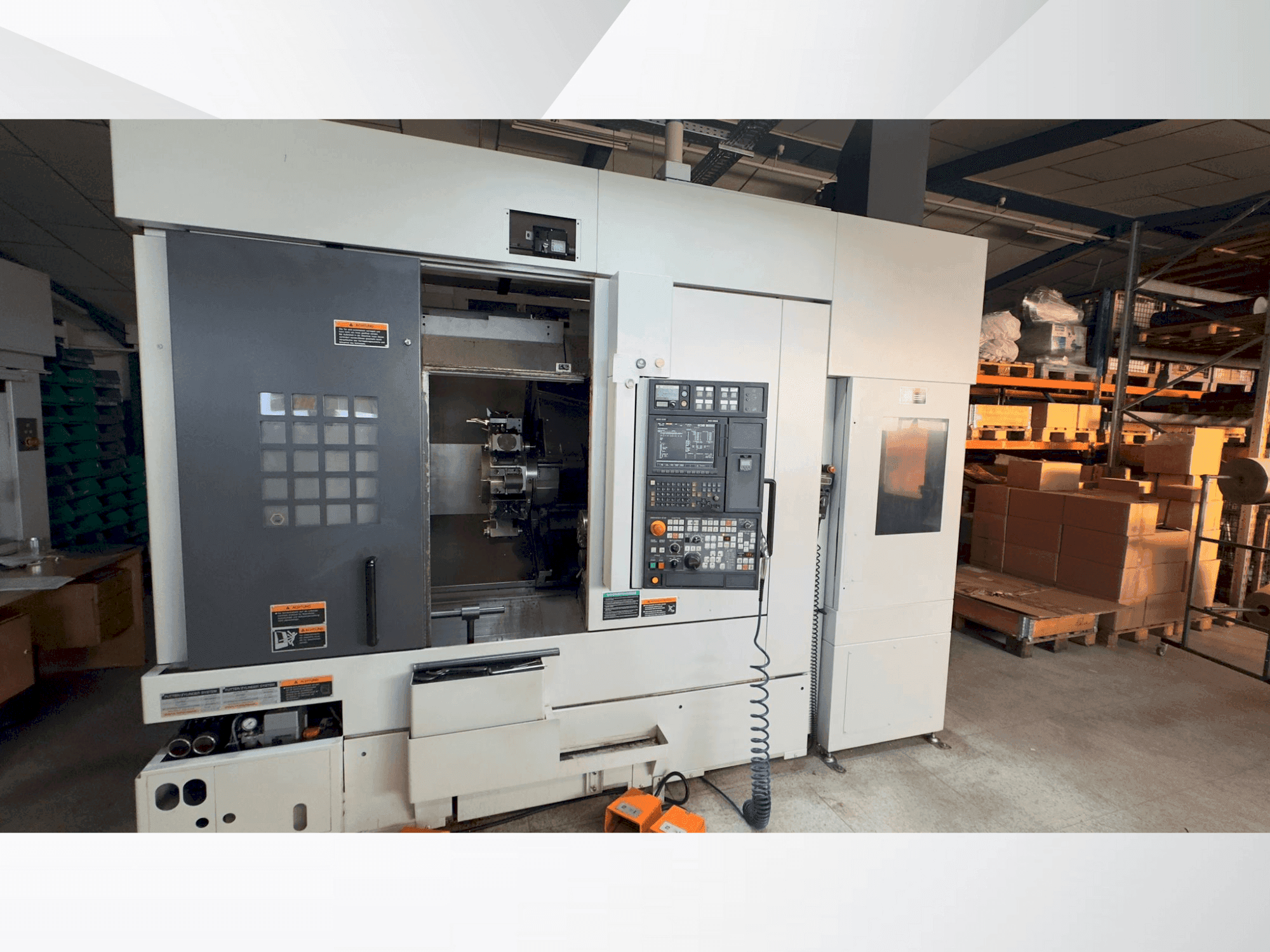 Widok z przodu maszyny MORI SEIKI NL 2000 SY /500