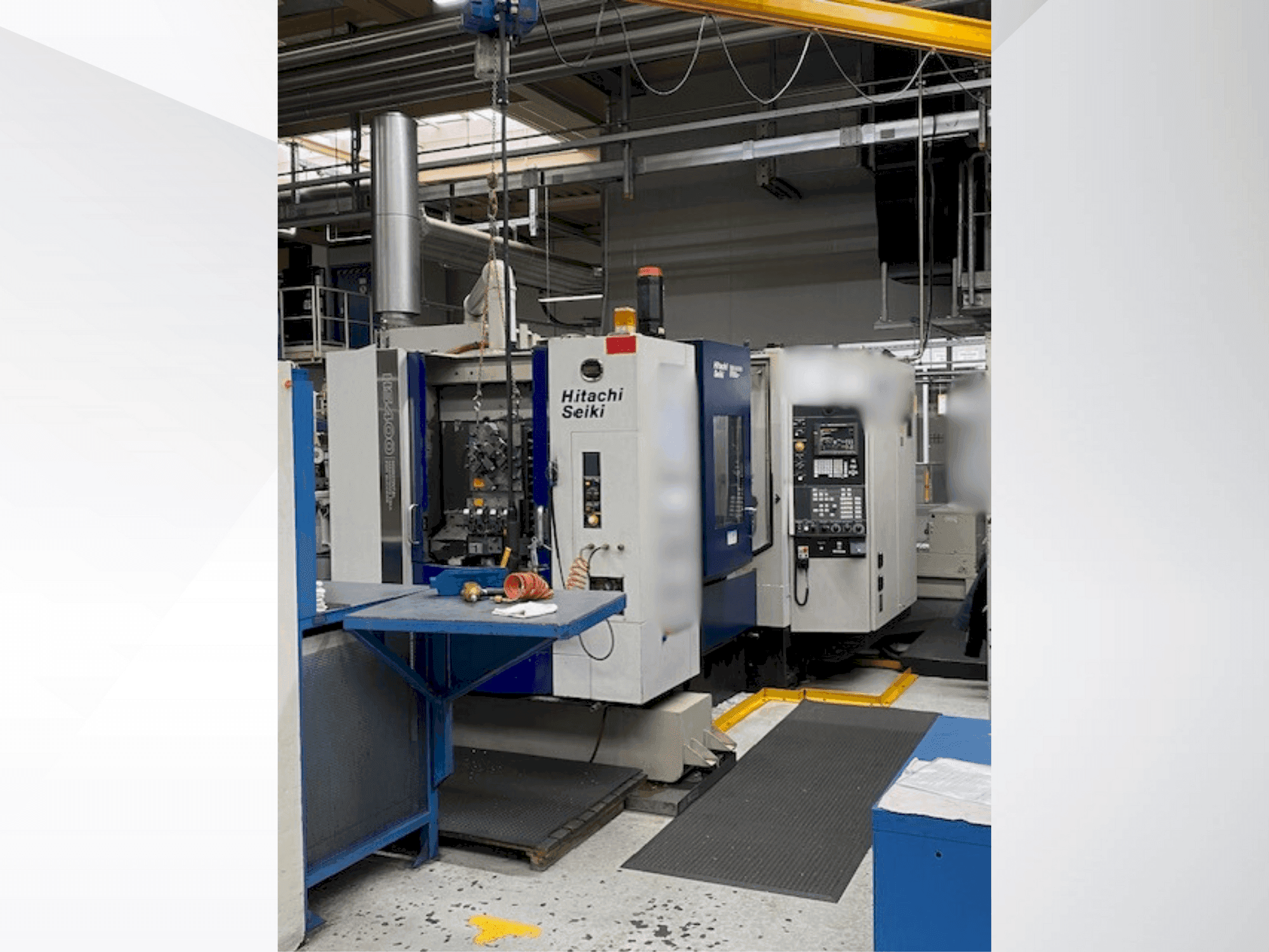 Widok z przodu maszyny HITACHI SEIKI HS 400