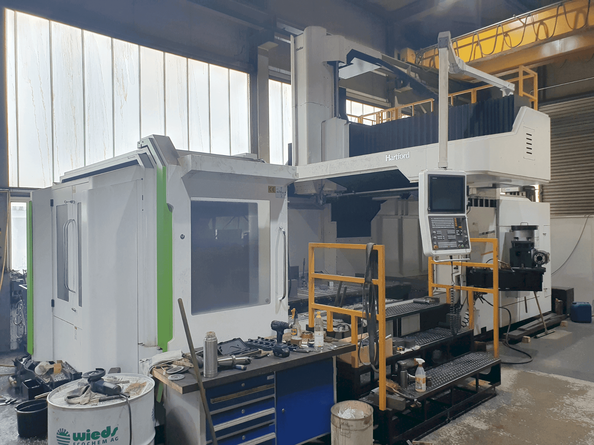 Widok z przodu maszyny HARTFORD HSA 320