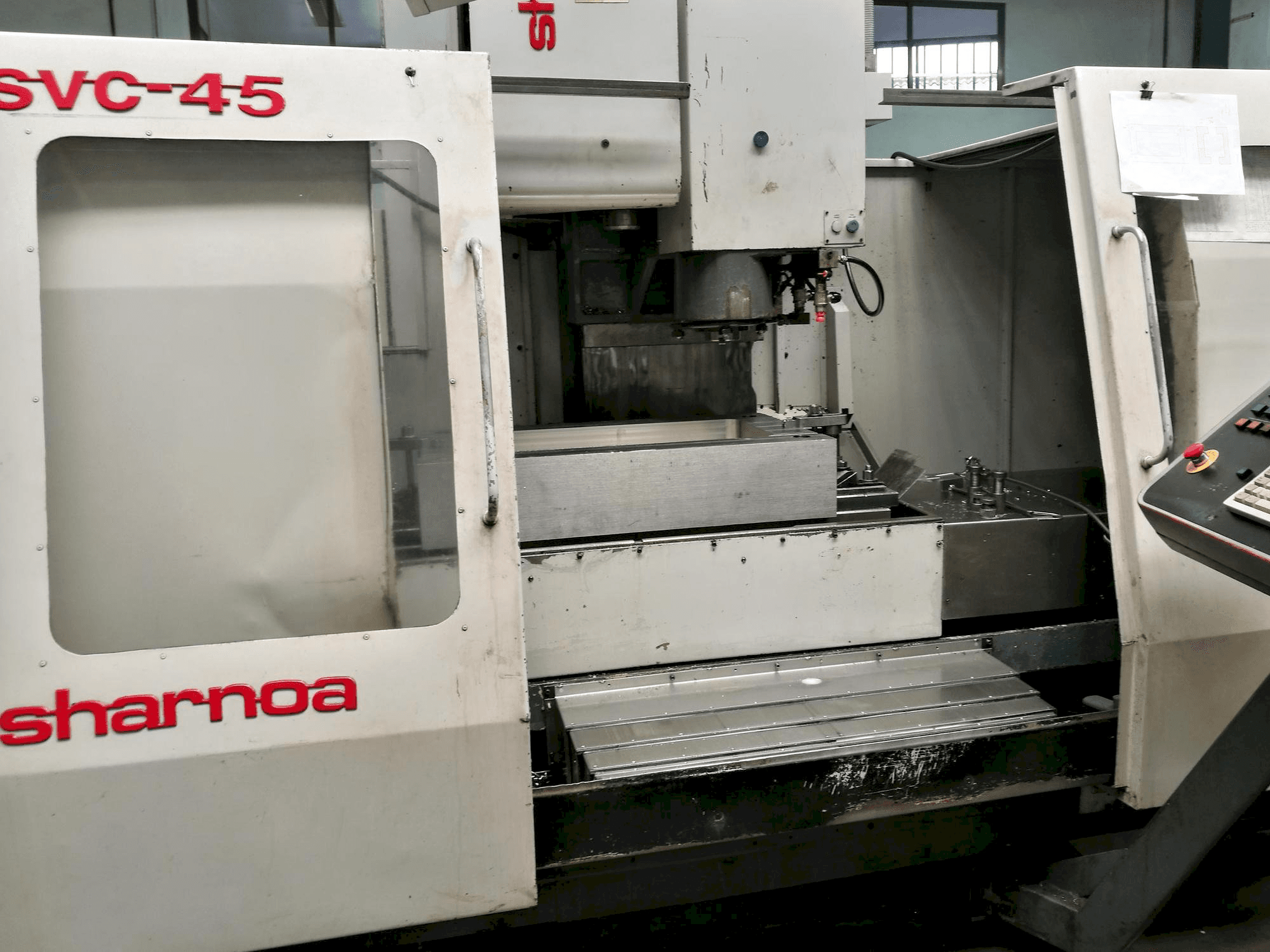 Widok z przodu maszyny Sharnoa SVC-45