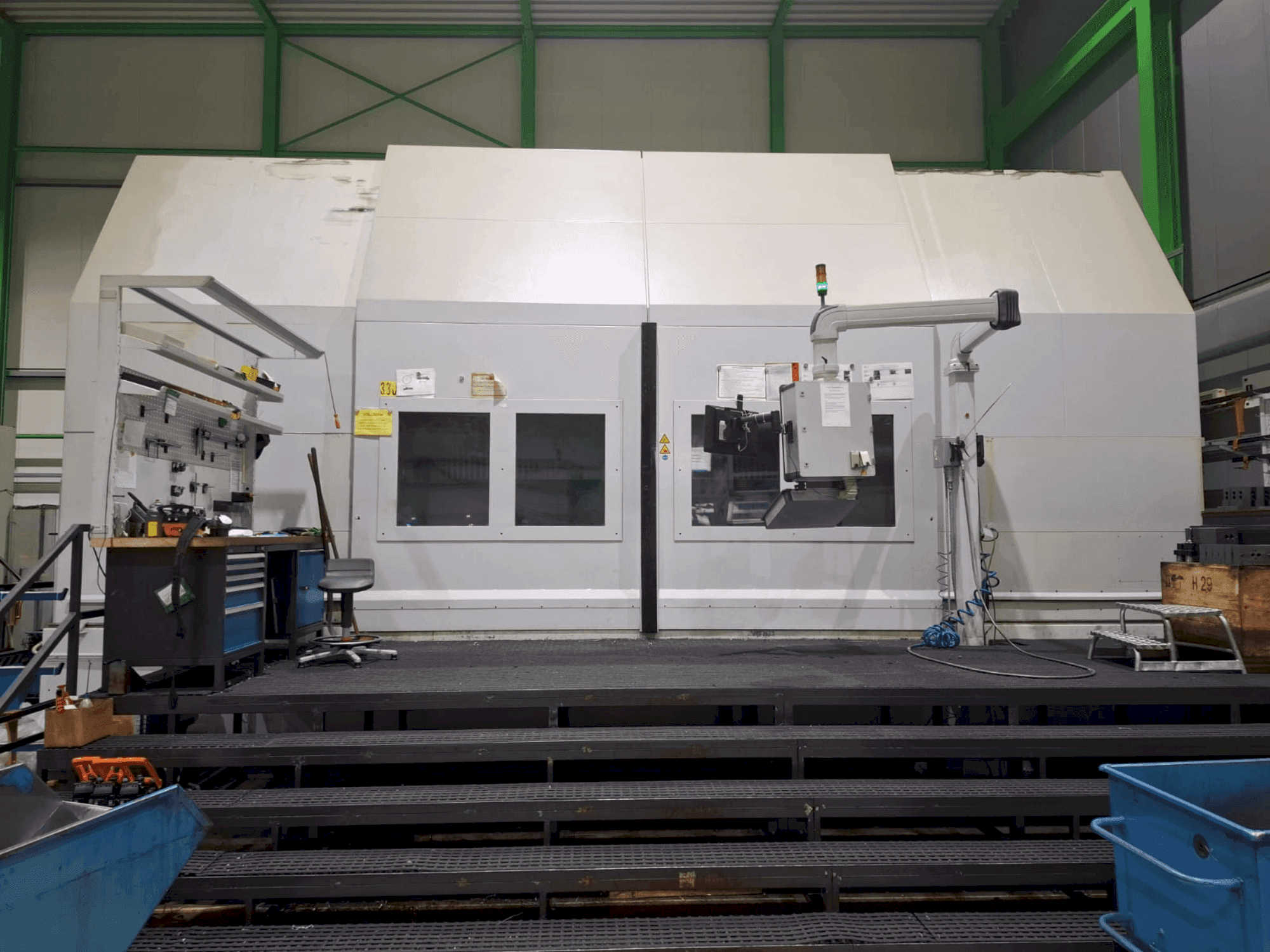 Widok z przodu maszyny Pittler PV4000