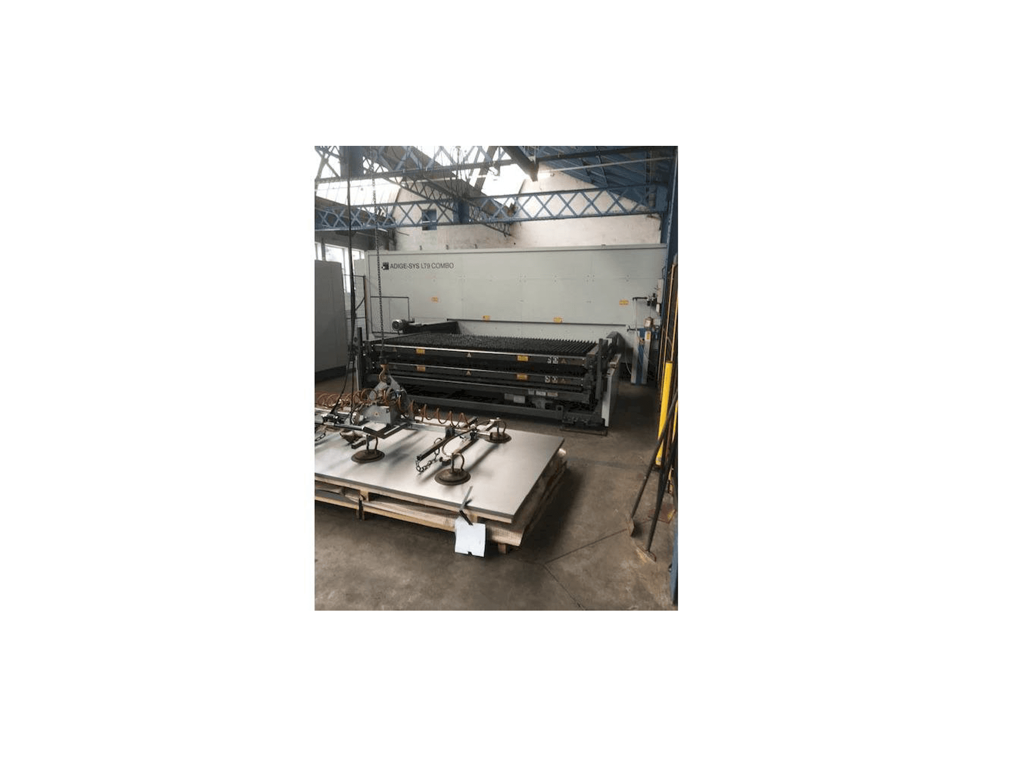 Widok z przodu maszyny BLM Adige-Sys LT9 Combo