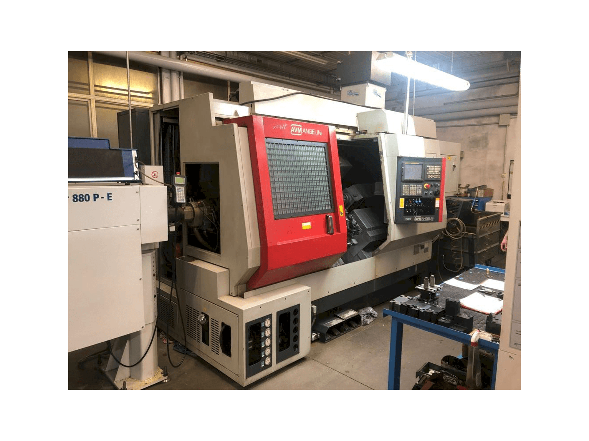 Widok z przodu maszyny AVM Angelini Zenit