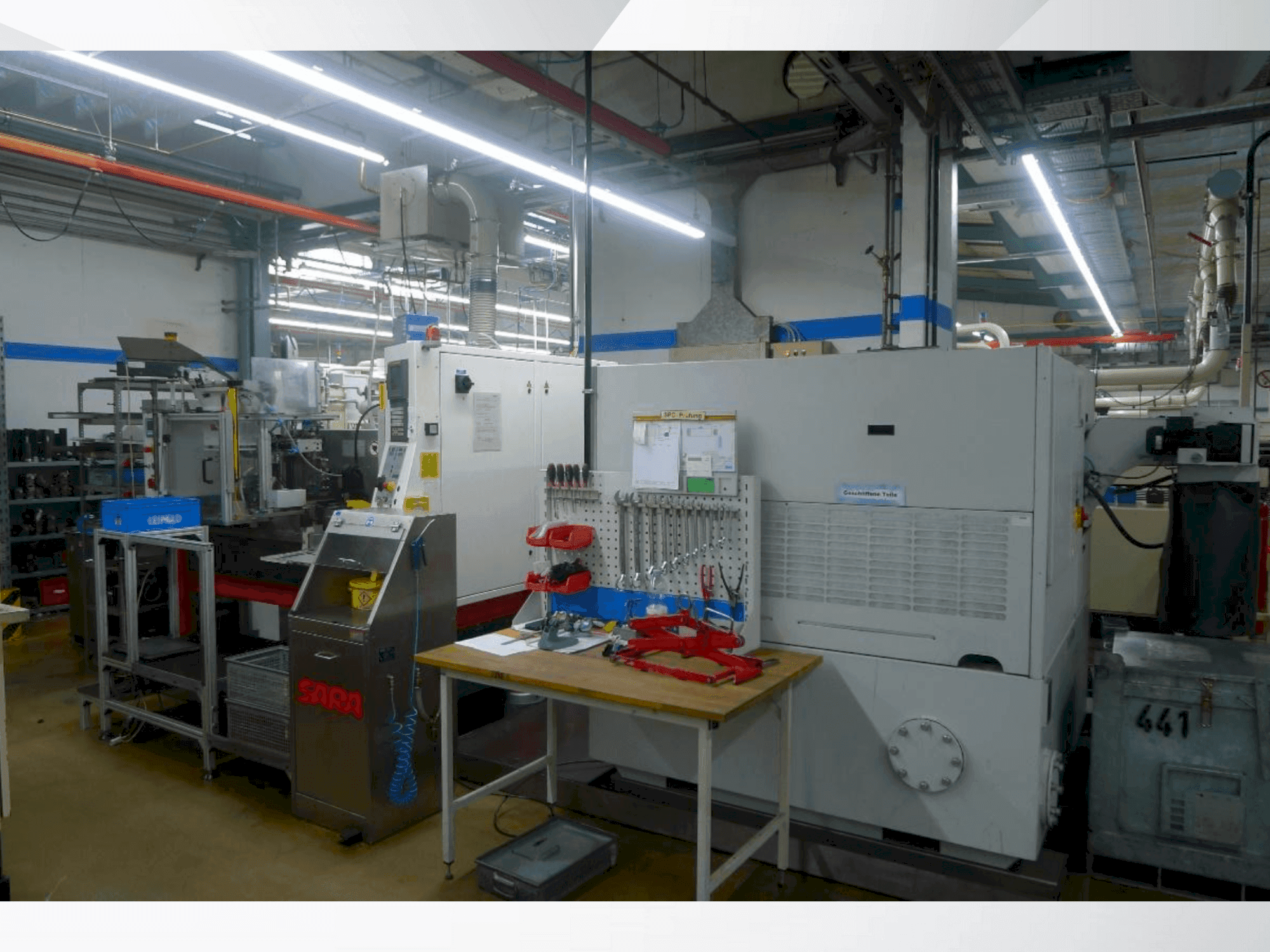 Widok z boku maszyny TSCHUDIN ecoLine 400