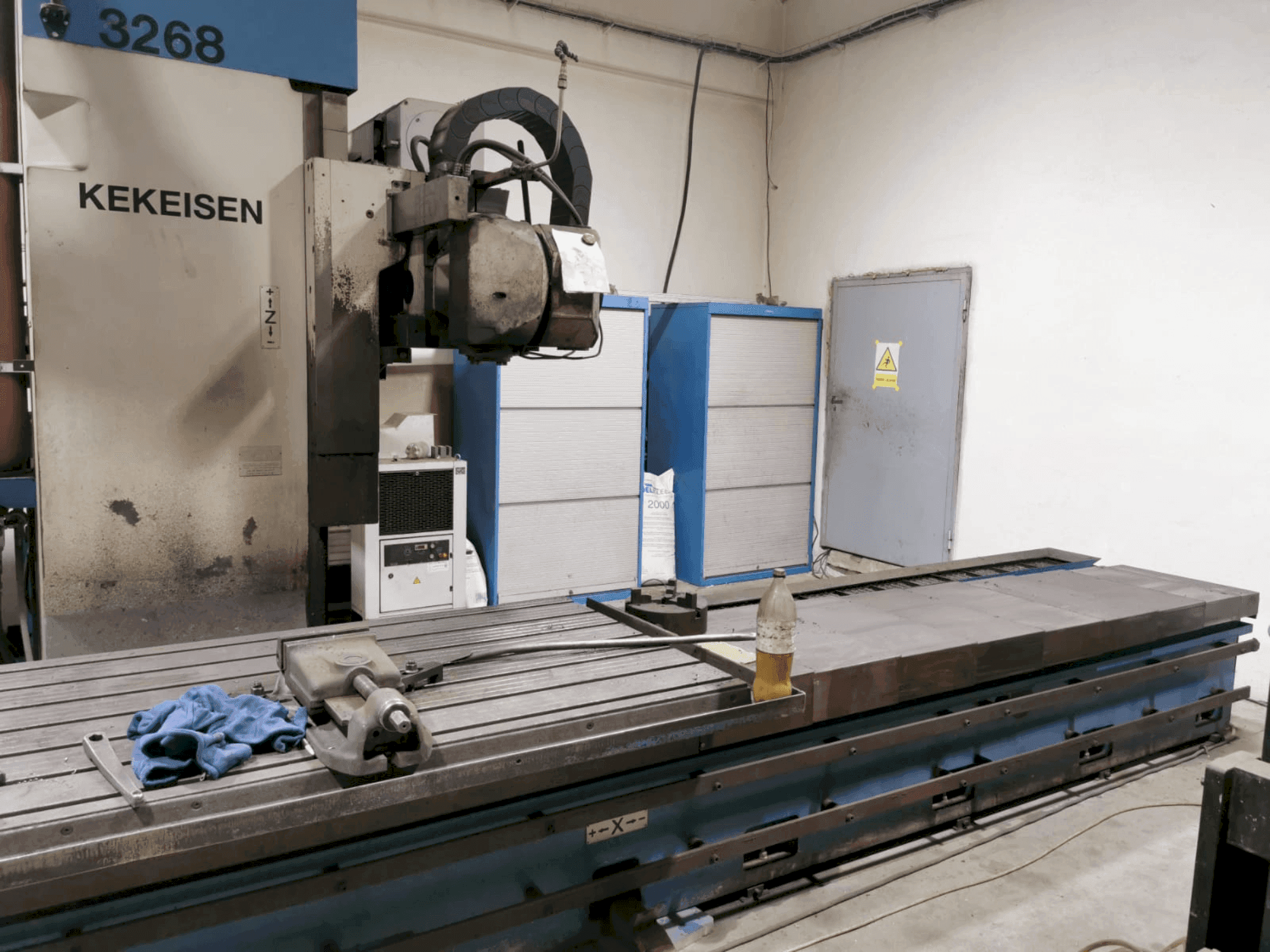 Widok z przodu maszyny Kekeisen KEKEISEN UBF 2500