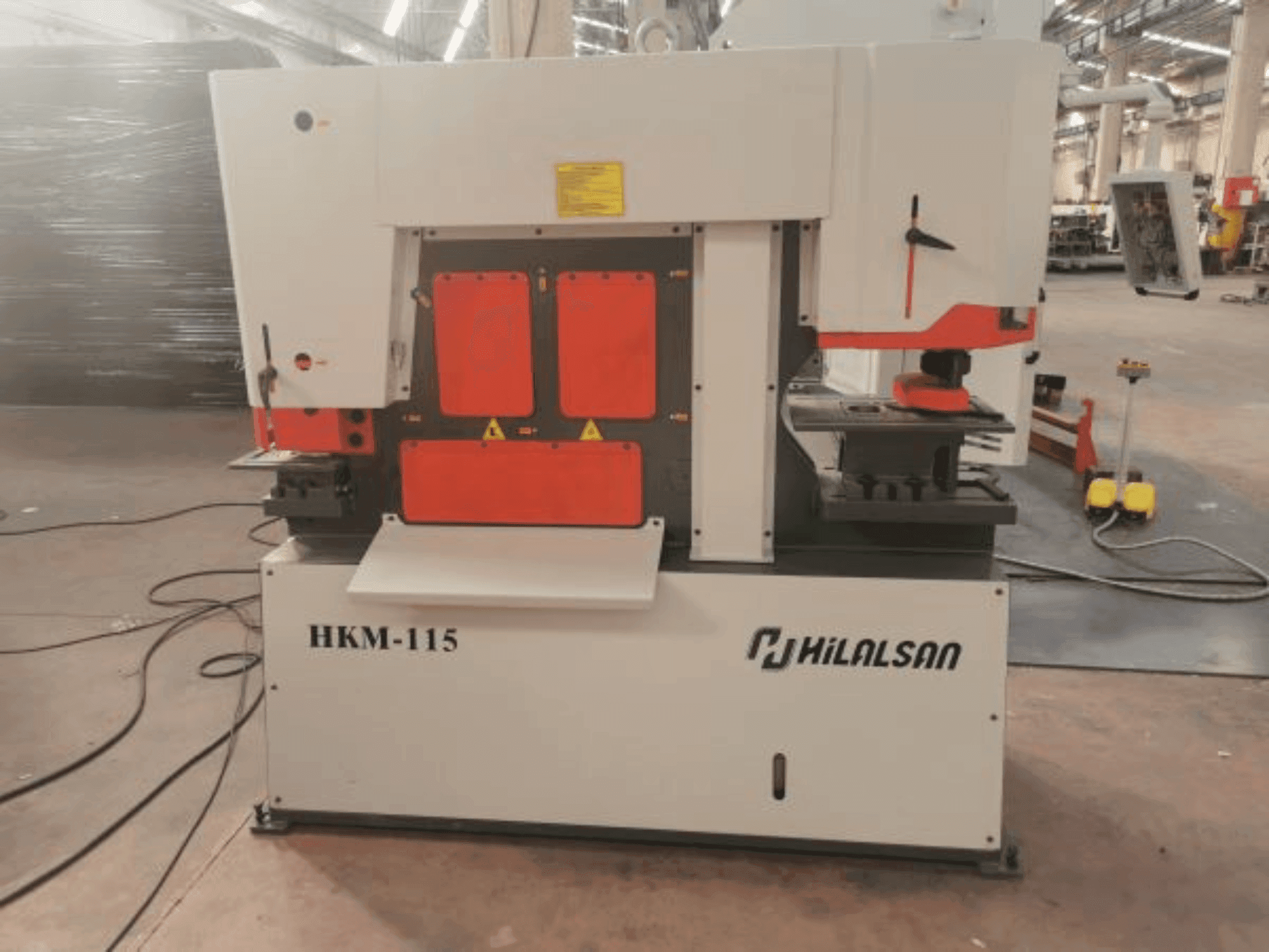 Widok z przodu maszyny HILALSAN HKM-115