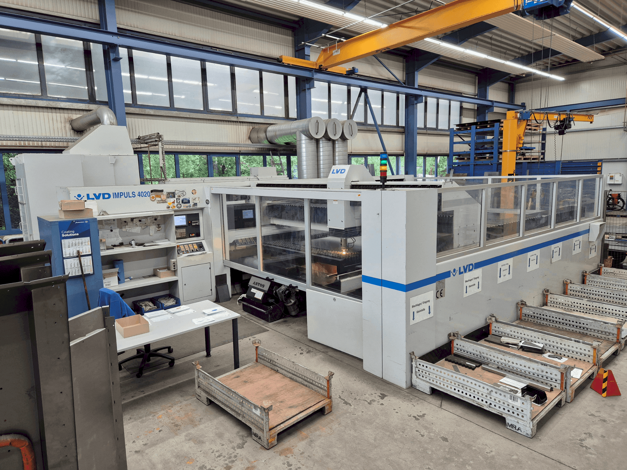 Widok z przodu maszyny LVD Impuls 4020