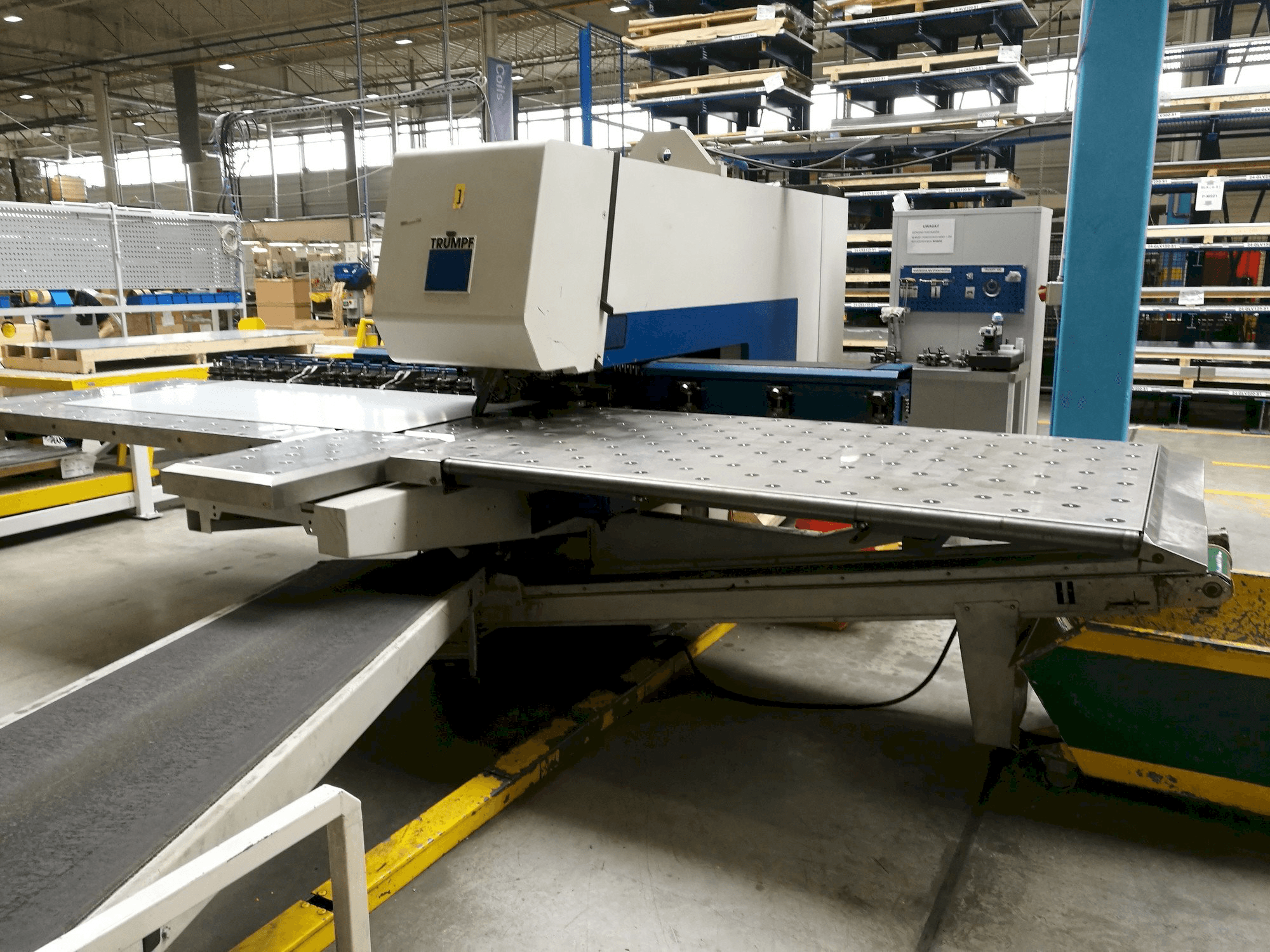 Widok z przodu maszyny Trumpf Trumatic 500