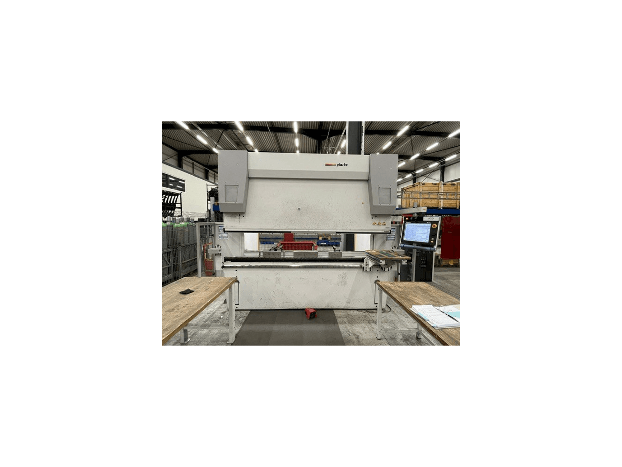 Widok z przodu maszyny PLACKE HQPB P595