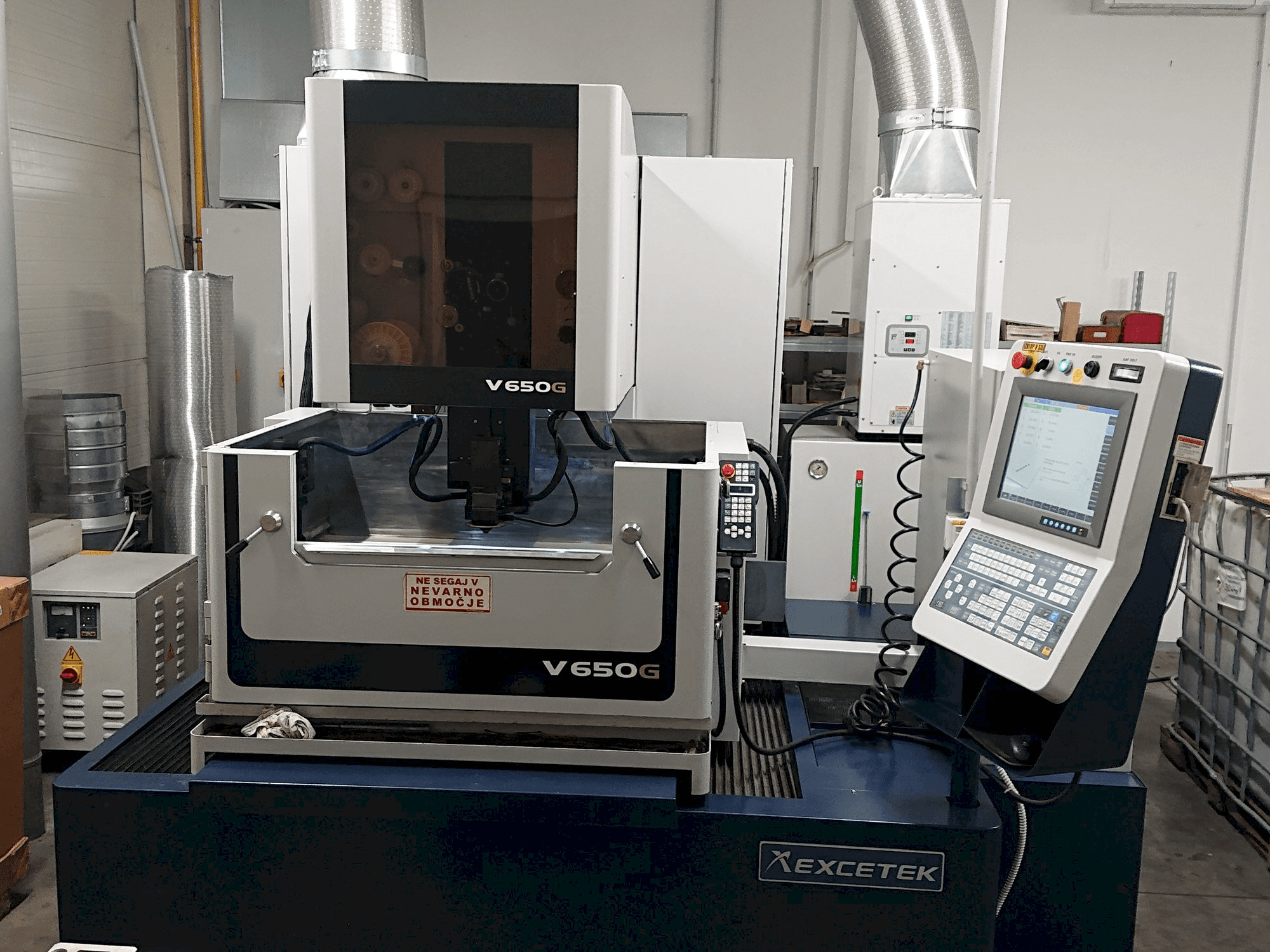 Widok z przodu maszyny EXCETEK V650G