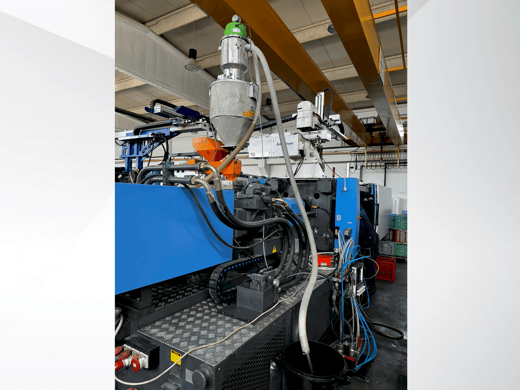 Widok z przodu maszyny HAITIAN MA-4700 (2011)