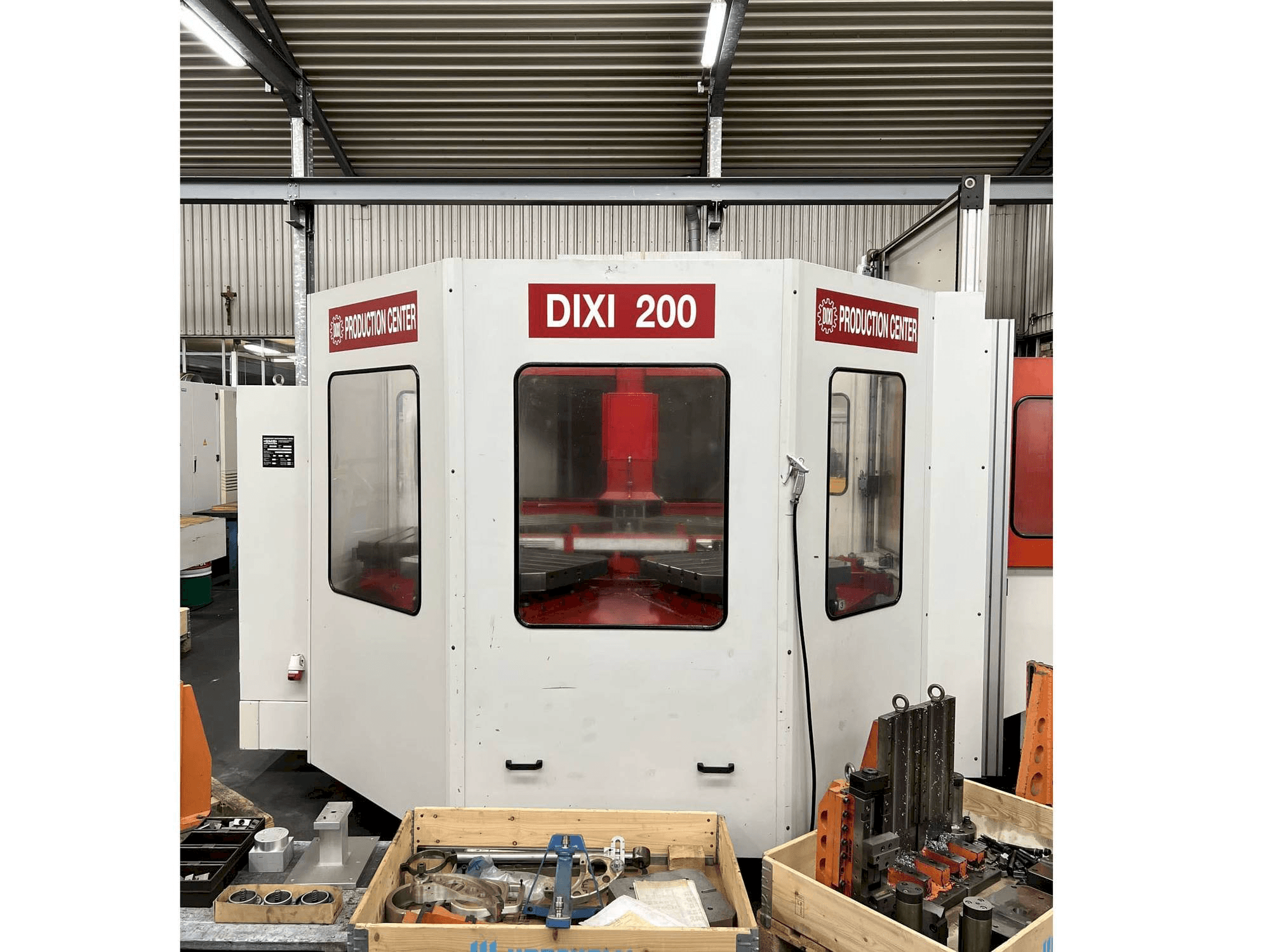 Widok z przodu maszyny DIXI 200