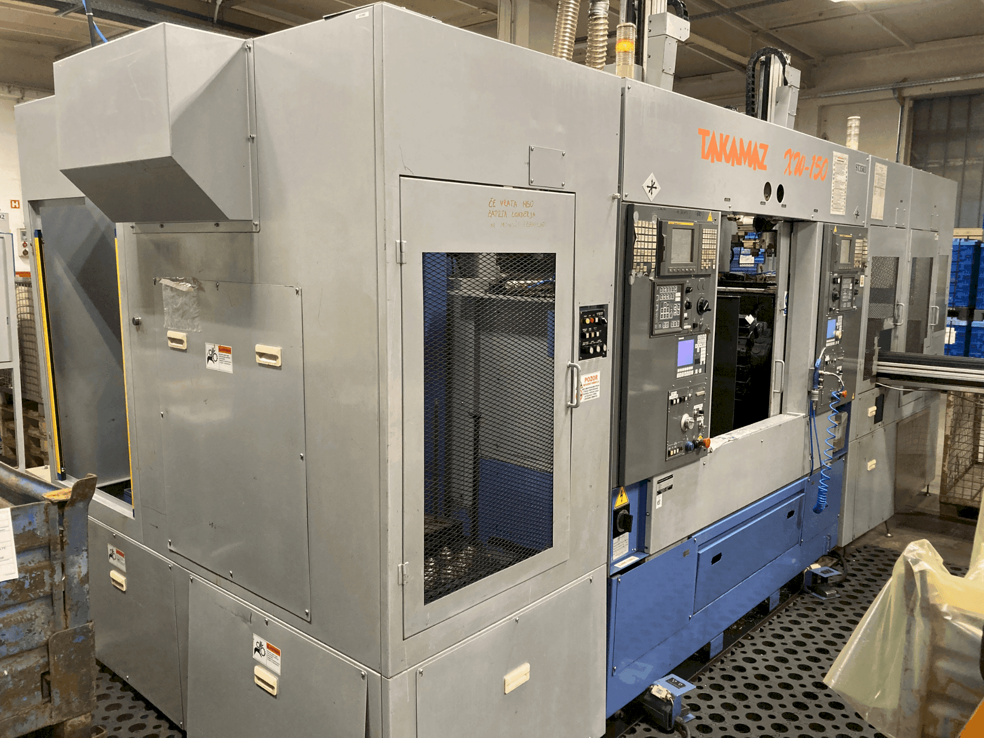 Widok z przodu maszyny Takamaz XW-150