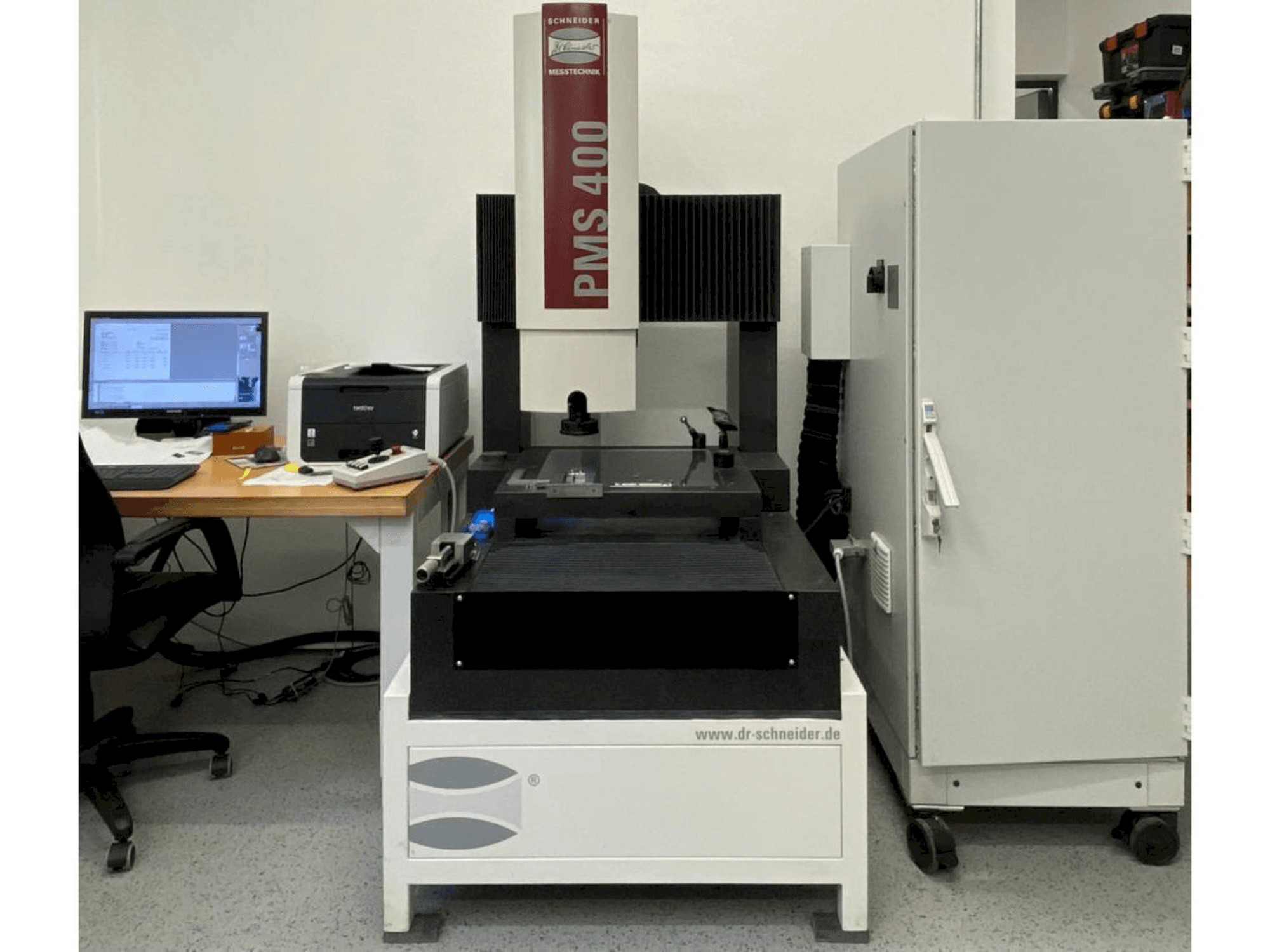 Widok z przodu maszyny HEINRICH SCHNEIDER PMS 400