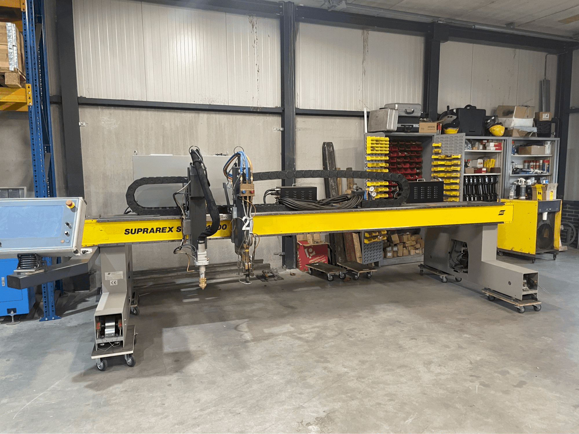 Widok z przodu maszyny ESAB SXE-P2 4000