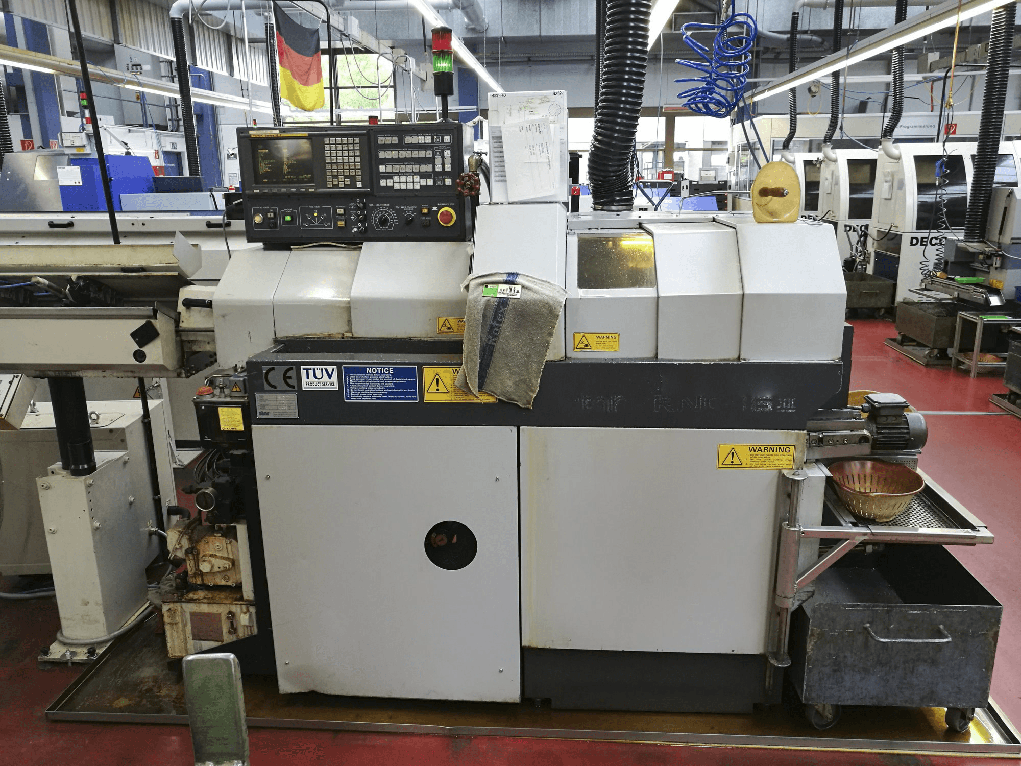 Widok z przodu maszyny STAR MICRONICS RNC-16B