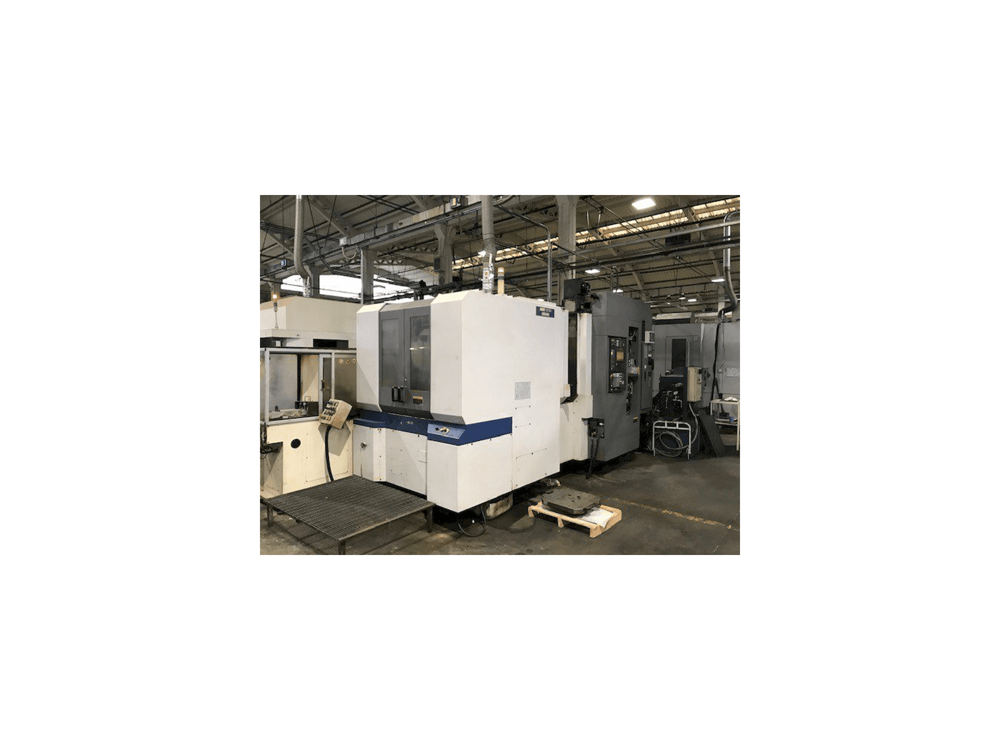 Widok z przodu maszyny MORI SEIKI SH 5000