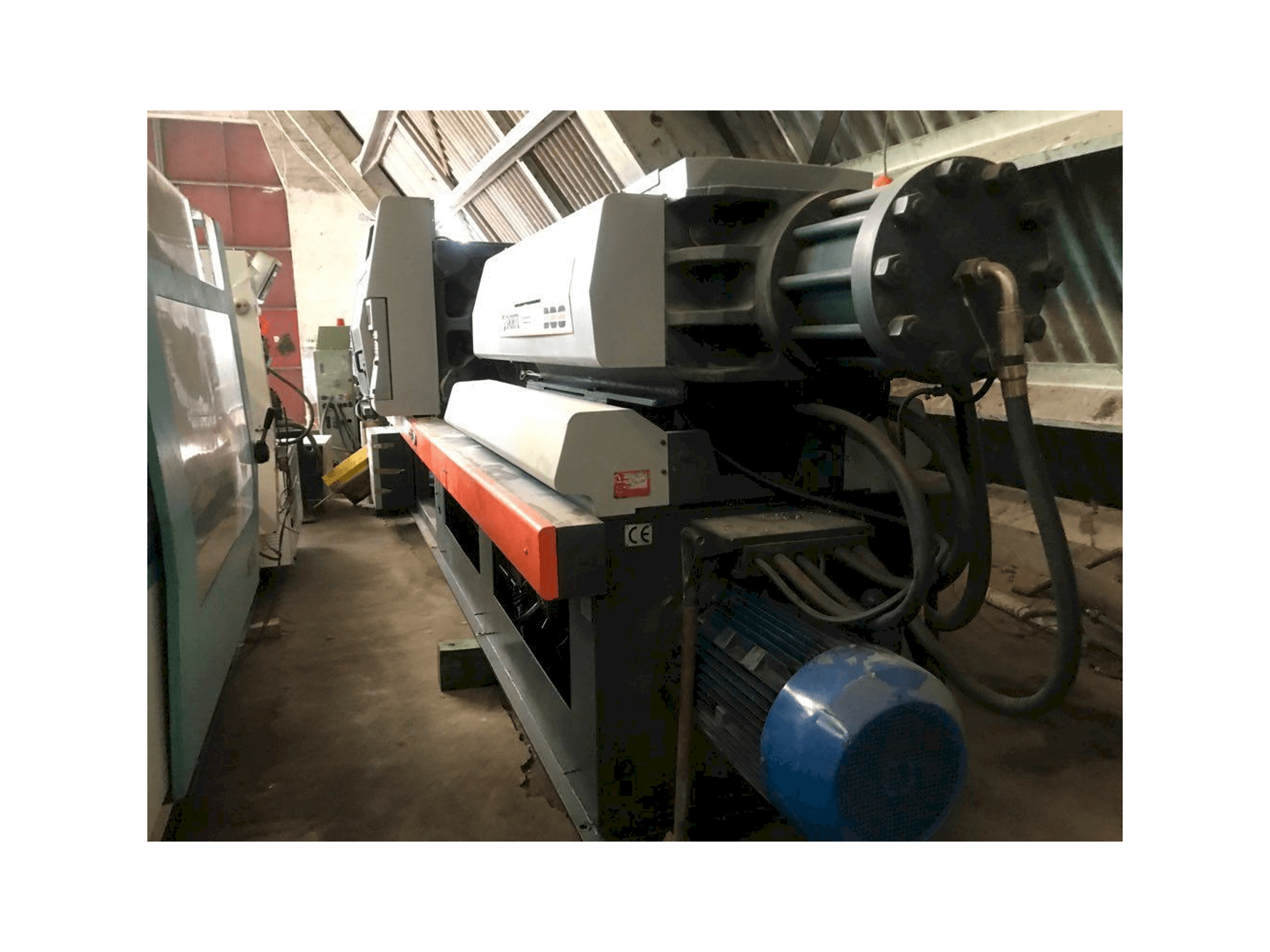 Widok z przodu maszyny SANDRETTO Otto 2054/380