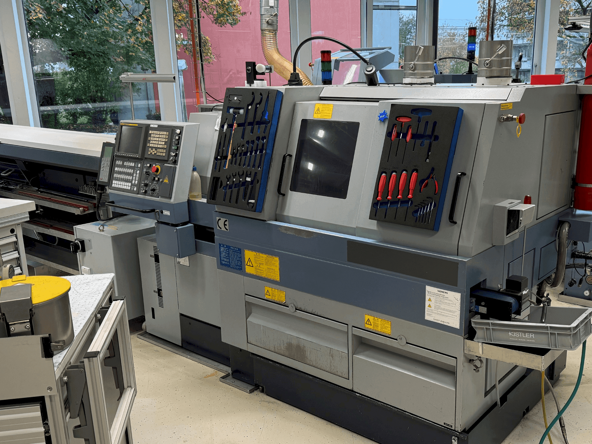 Widok z przodu maszyny STAR MICRONICS SV-20