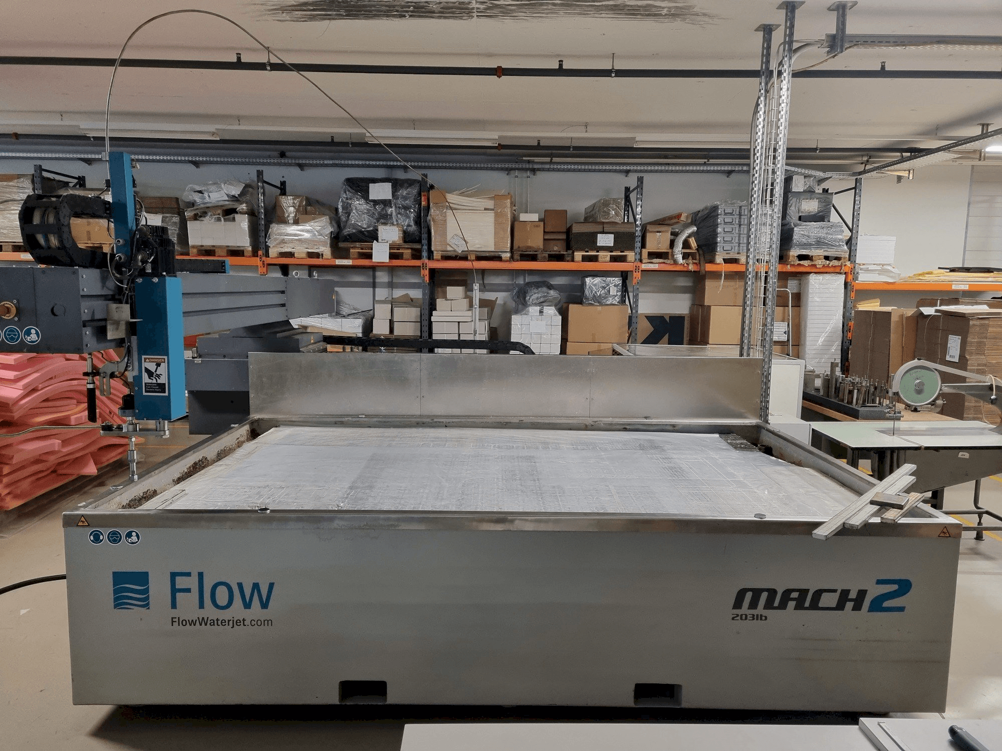 Widok z przodu maszyny Flow M2 3120 B
