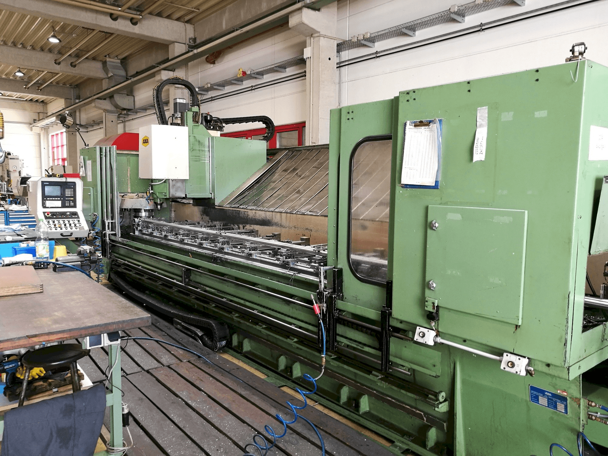 Widok z przodu maszyny AXA VSC 3