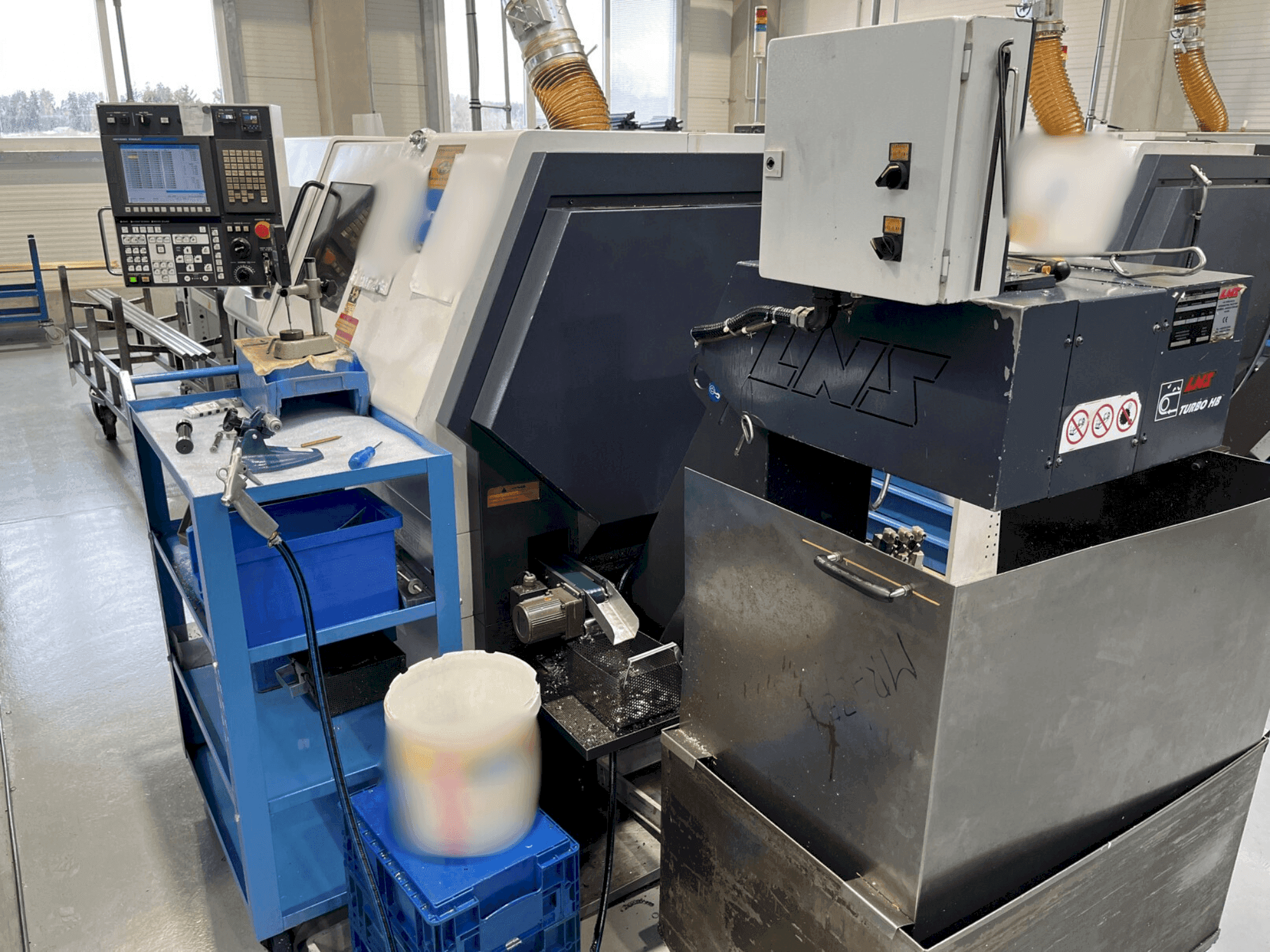 Widok z przodu maszyny Miyano BNA-42DHY