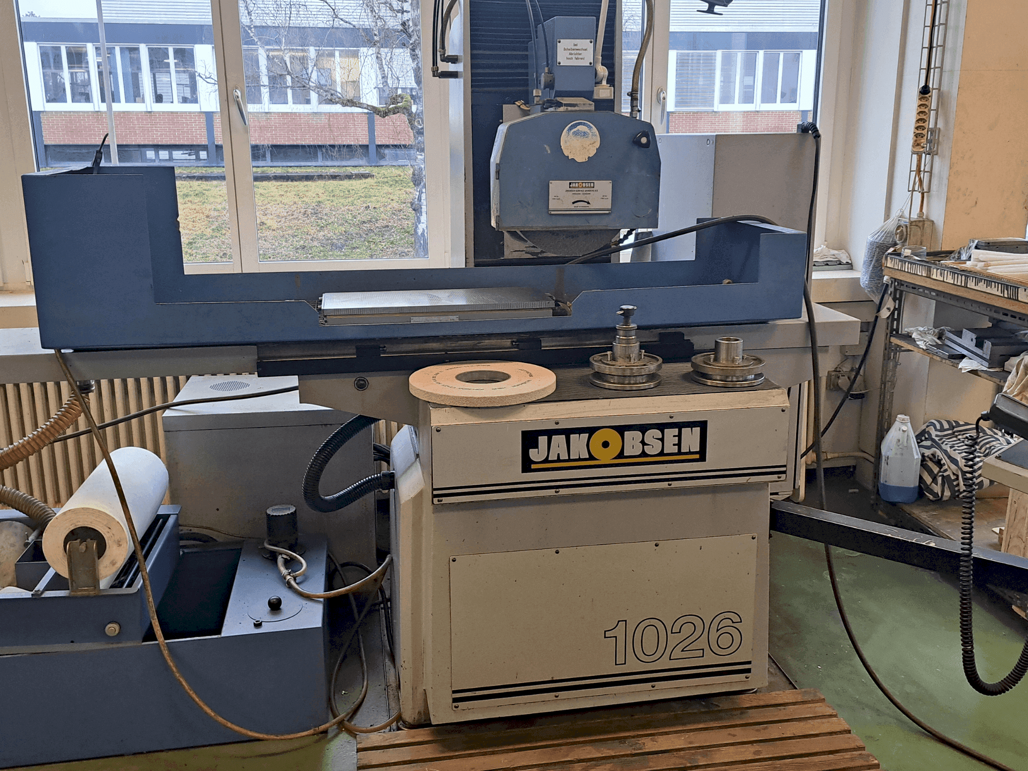 Widok z przodu maszyny JAKOBSEN AC-1026