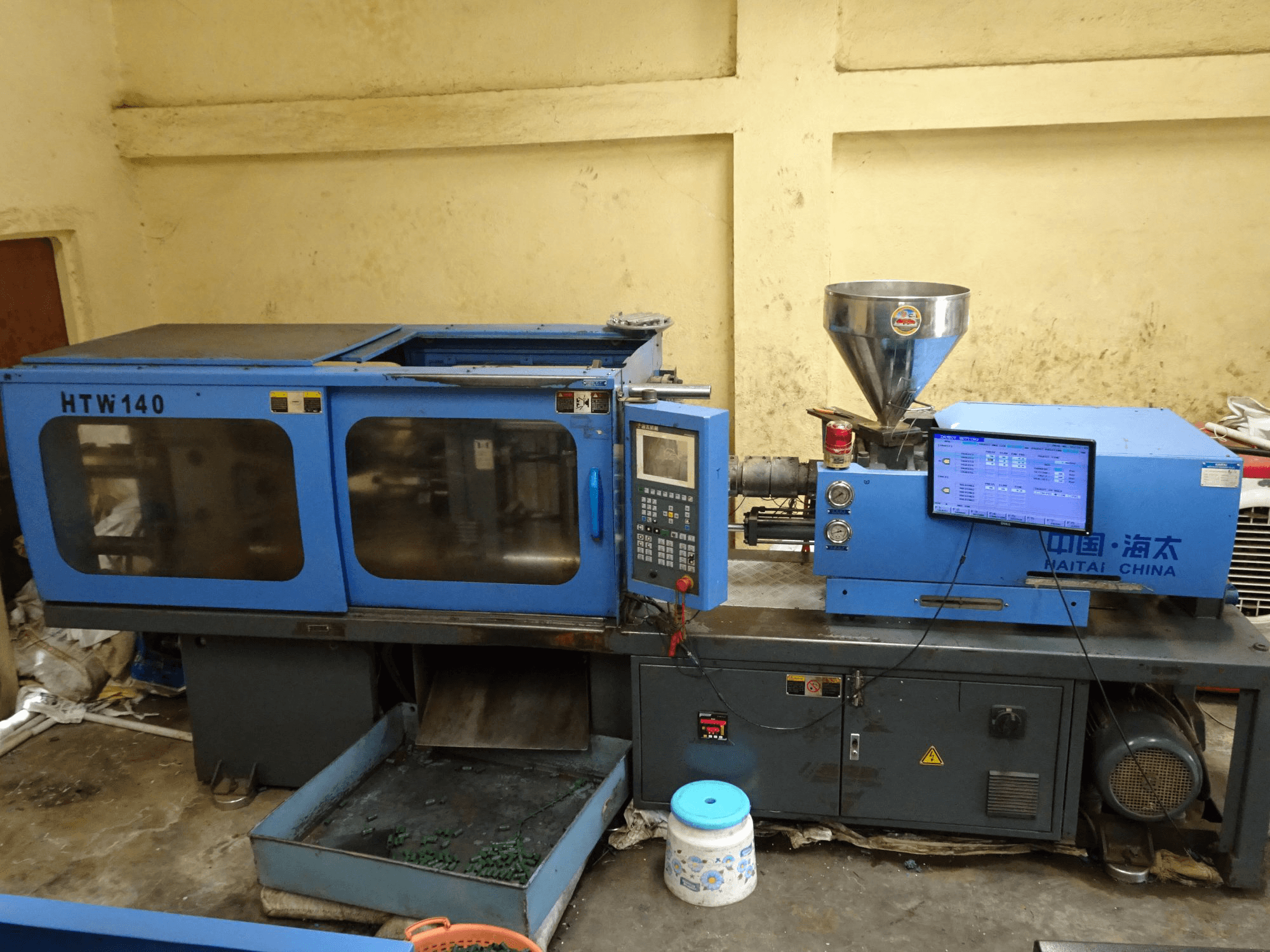 Widok z przodu maszyny HAITAI HTW 140