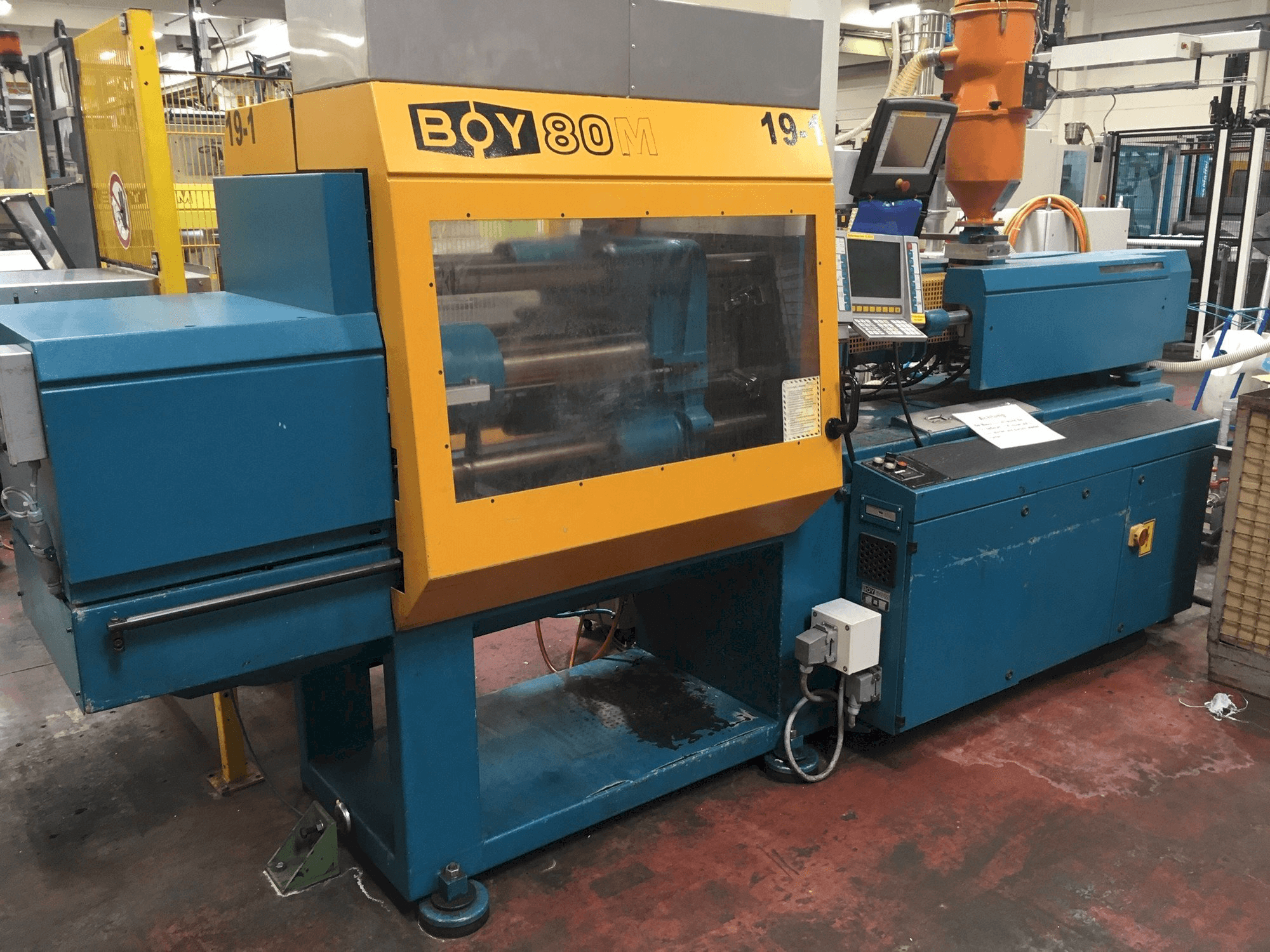 Widok z przodu maszyny Dr. Boy 80M