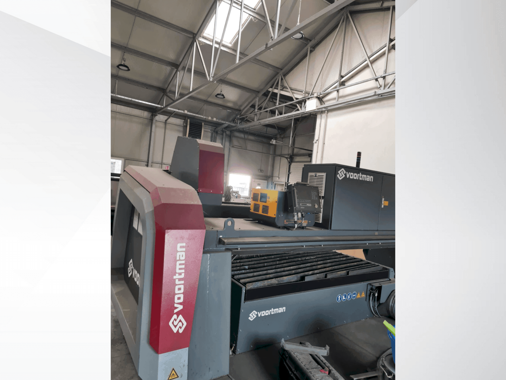 Widok z przodu maszyny VOORTMAN V304