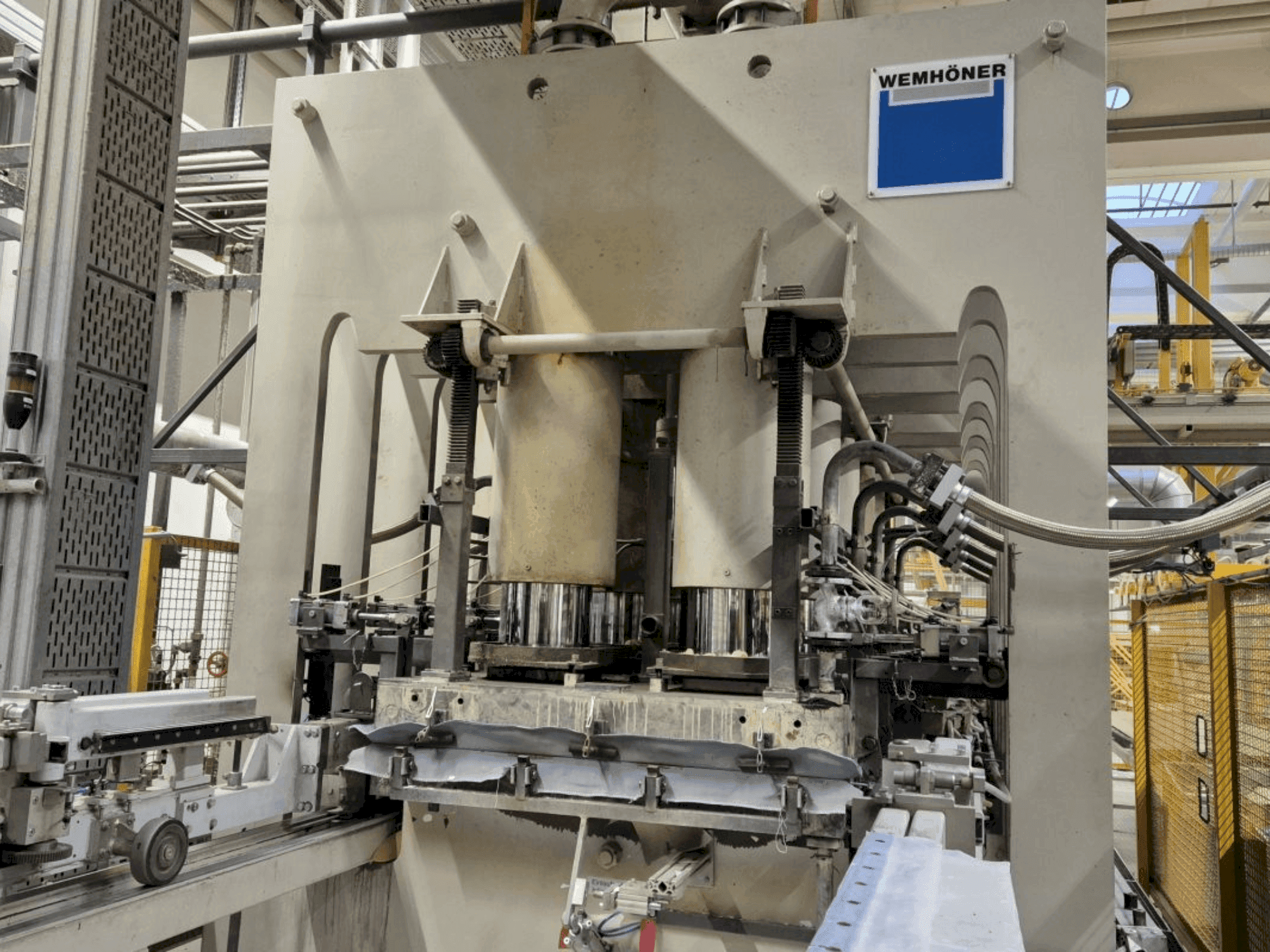 Widok z przodu maszyny WEMHÖNER KT-F-1E