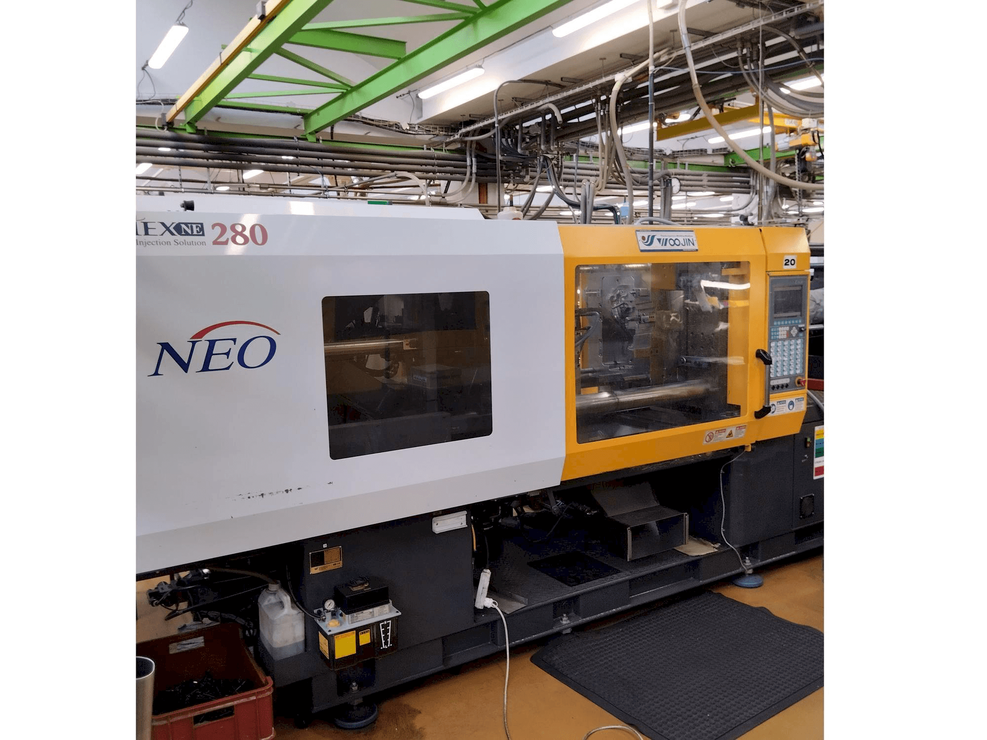 Widok z przodu maszyny Selex NE 280