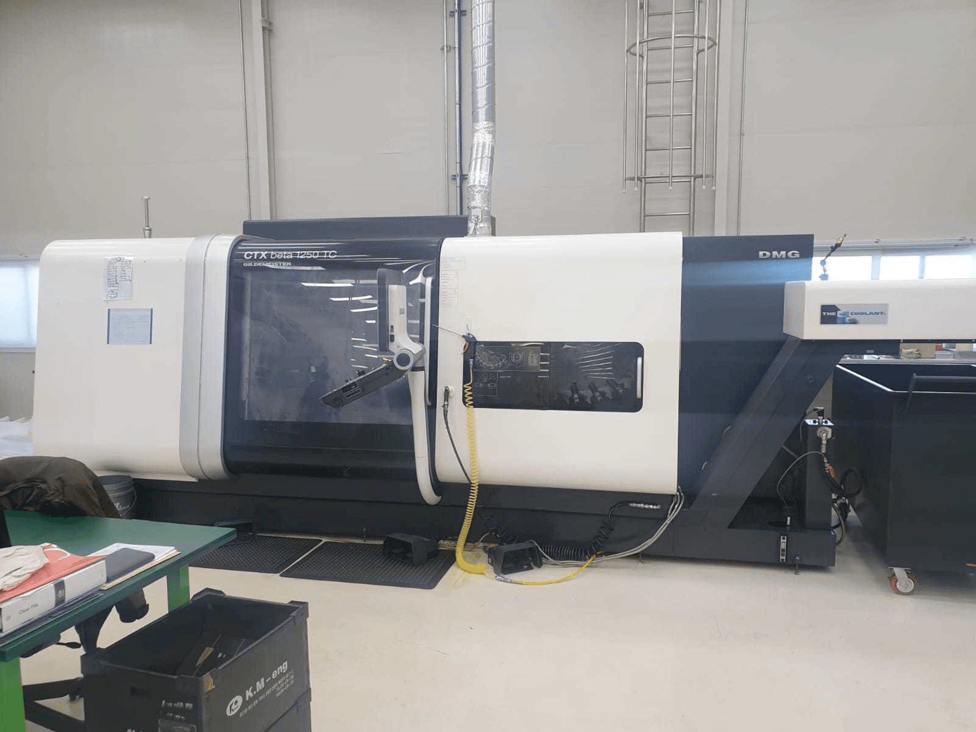 Widok z przodu maszyny DMG MORI Gildemeister CTX Beta 1250 TC