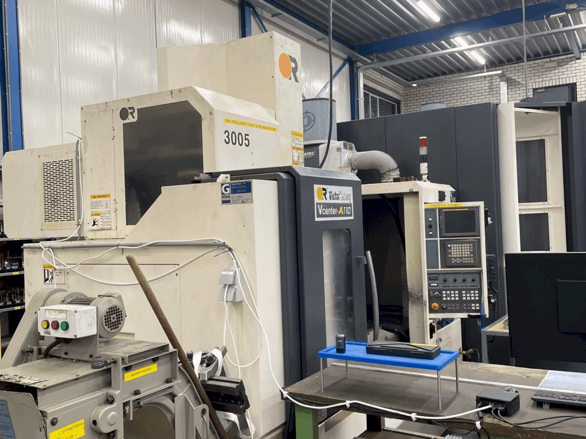 Widok z przodu maszyny VICTOR TAICHUNG A110