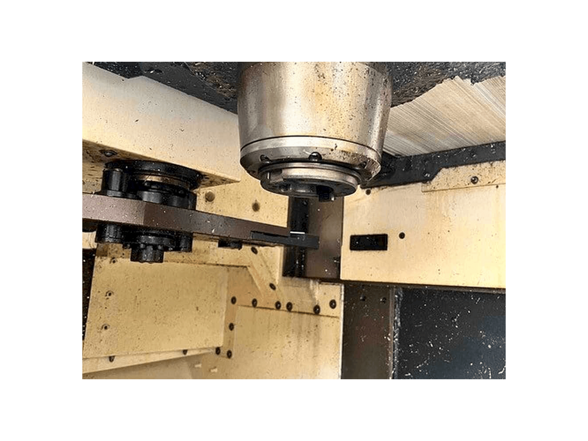 Widok z przodu maszyny DMG MORI CMX 50 U