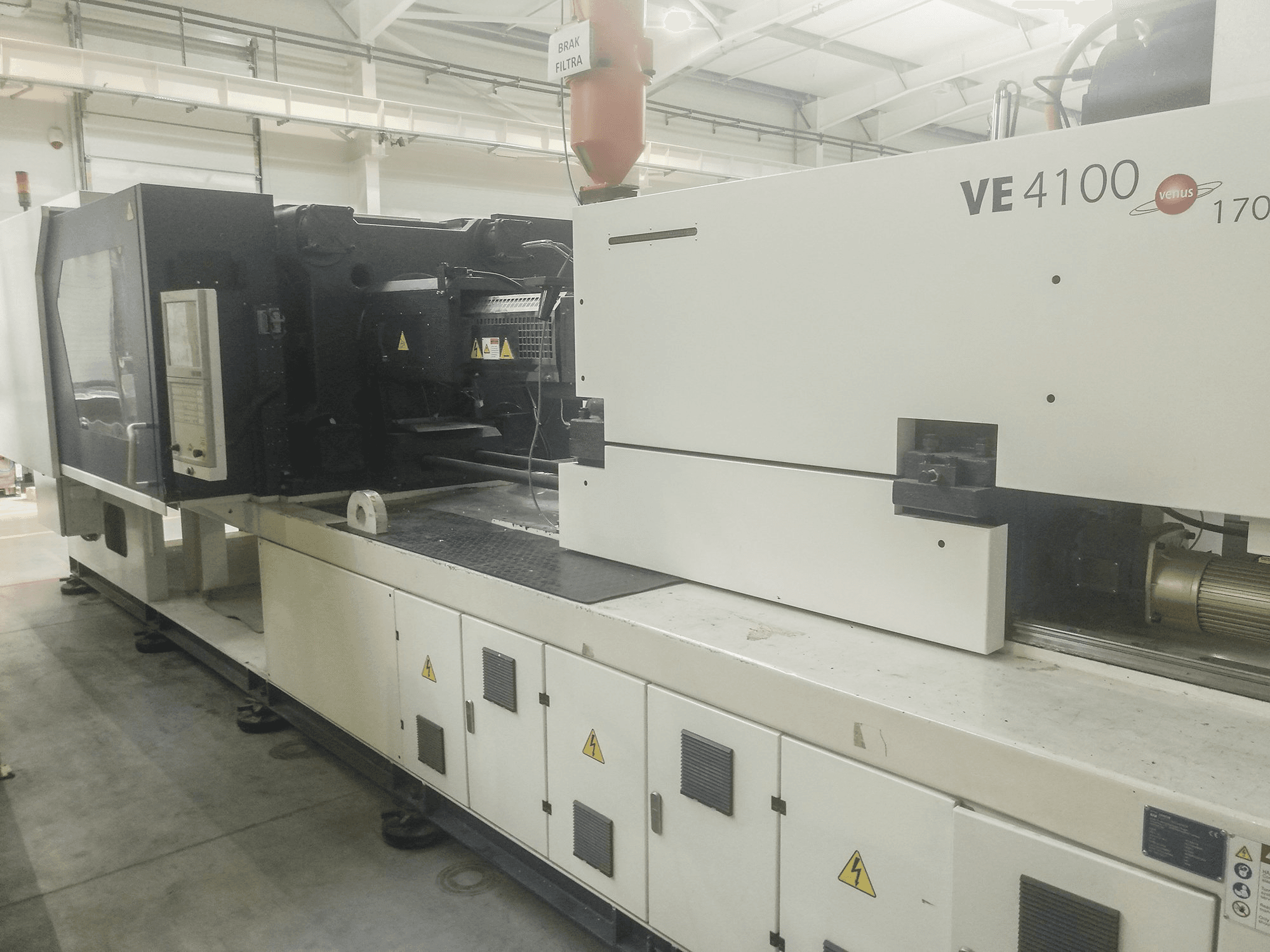 Widok z prawej maszyny Zhafir VE 4100/1700