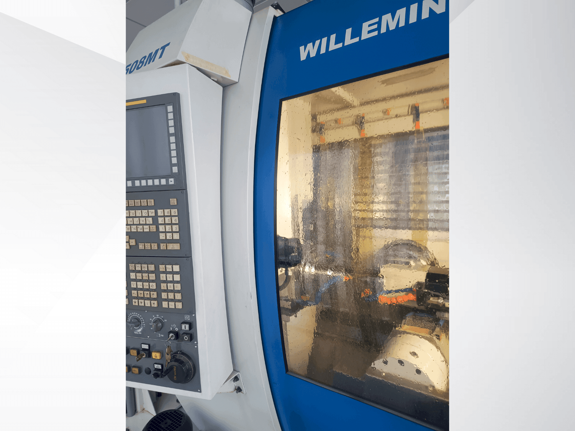Widok z przodu maszyny WILLEMIN-MACODEL 508MT-195