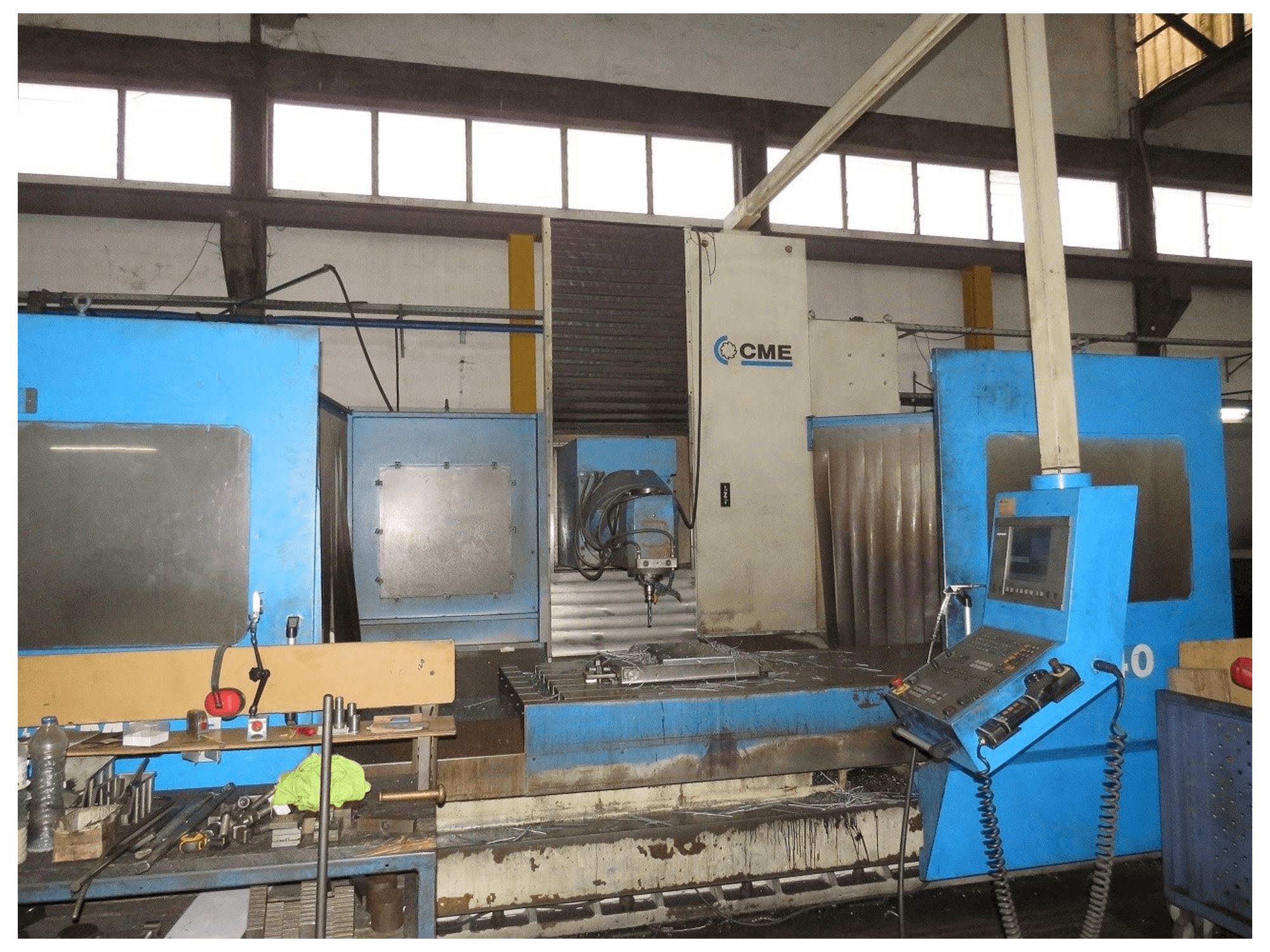 Widok z przodu maszyny CME HZ40