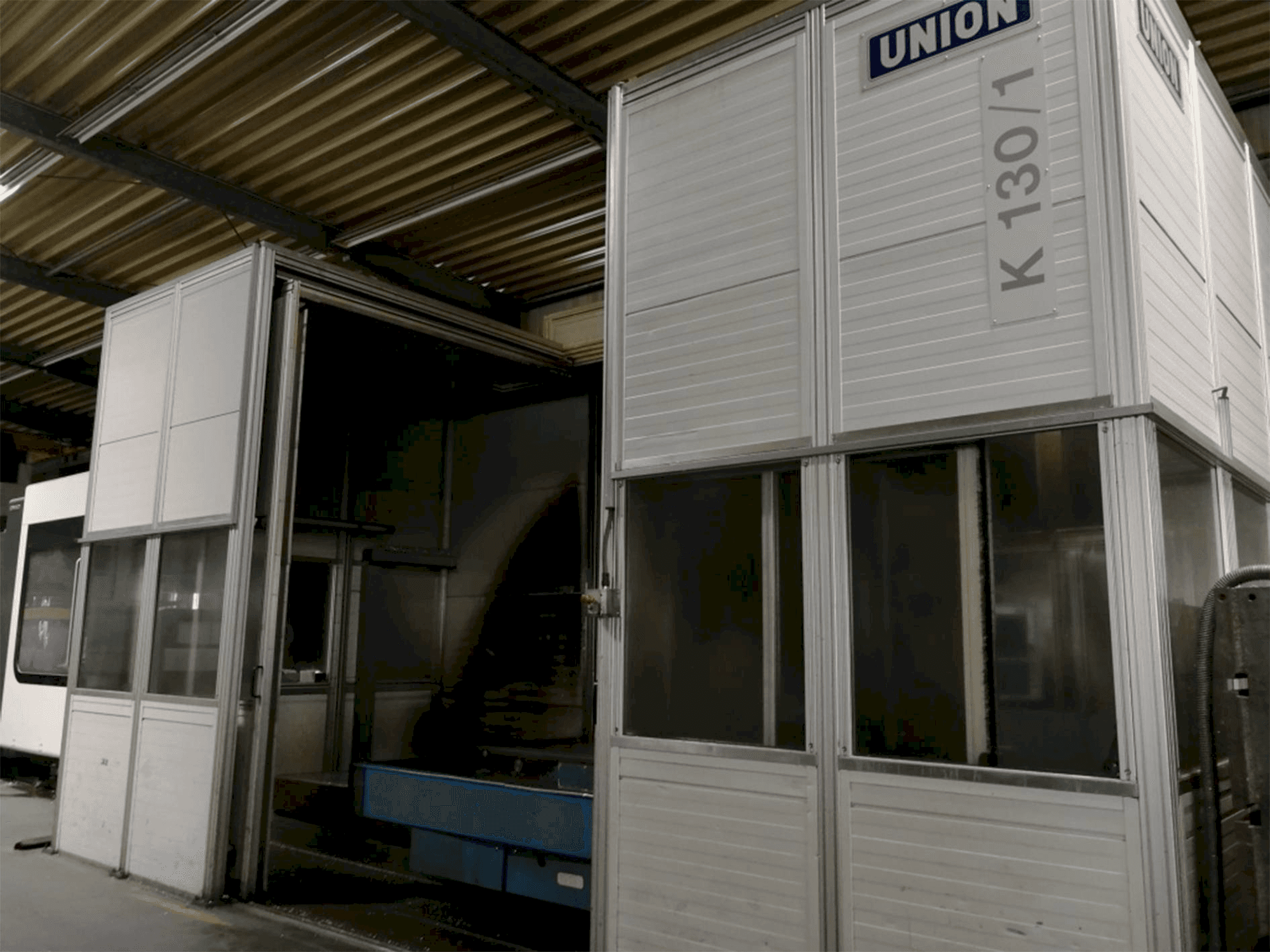 Widok z przodu maszyny UNION K 130 TNC 530