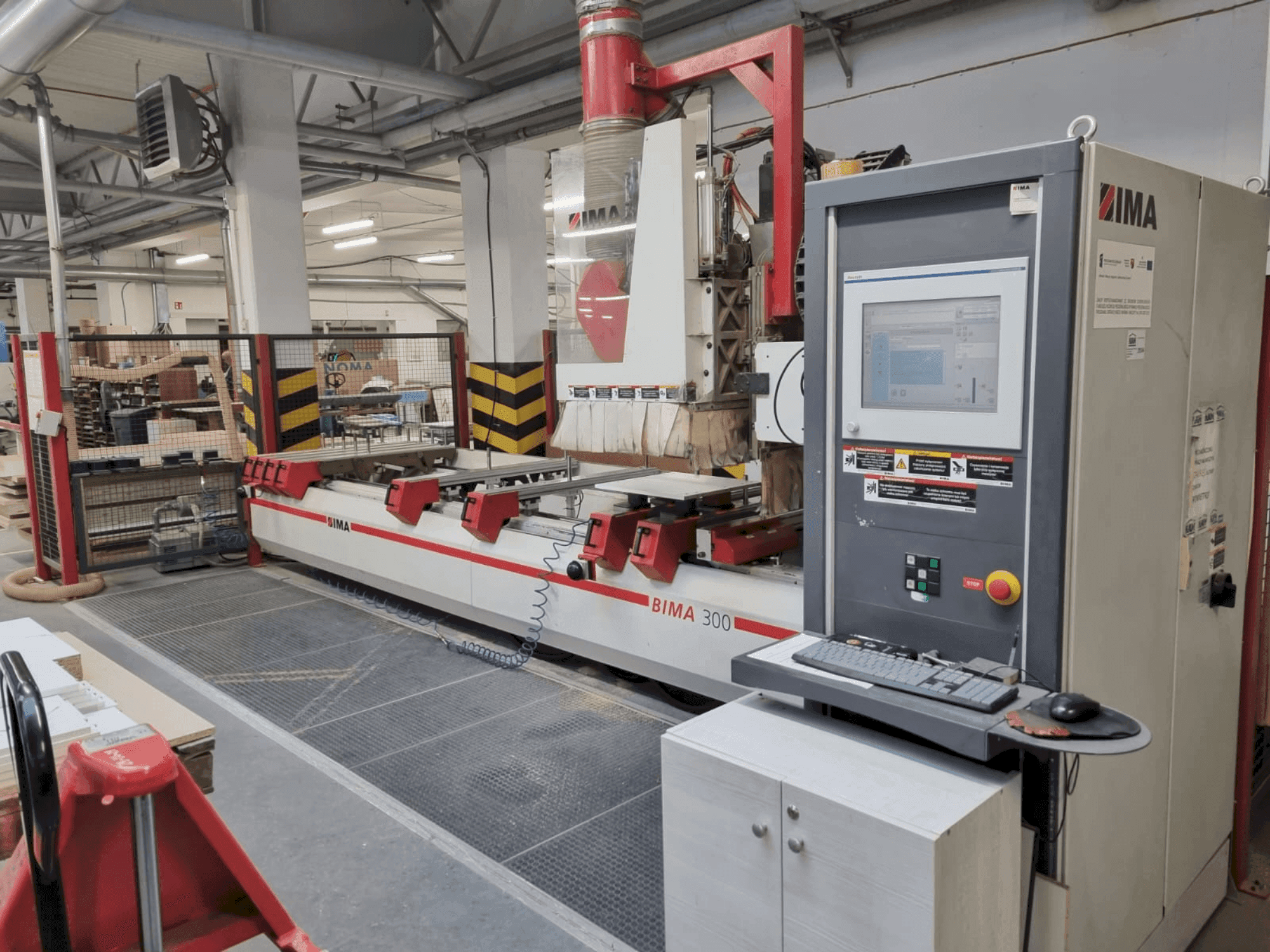 Widok z przodu maszyny IMA BIMA 300