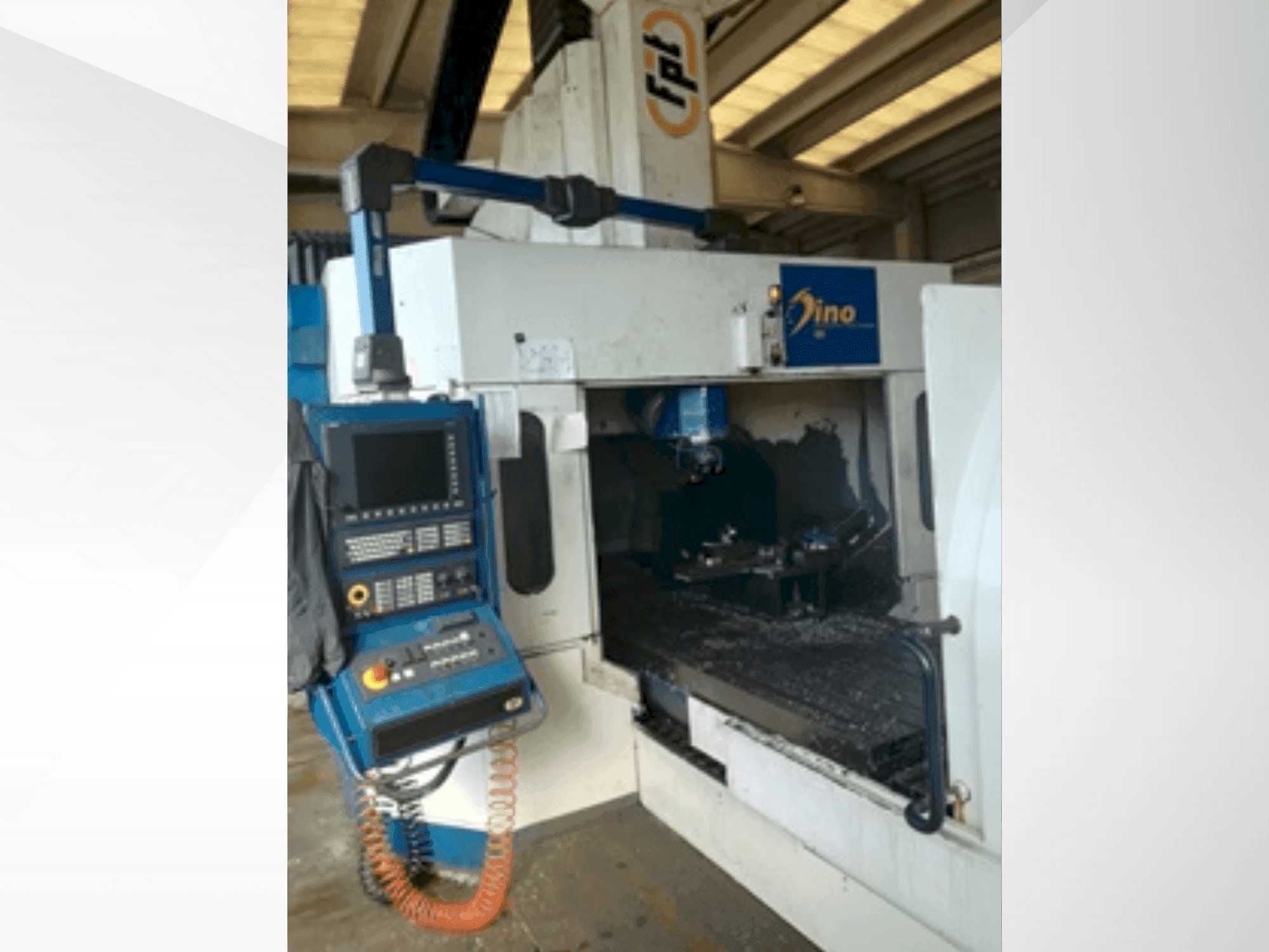 Widok z przodu maszyny FPT DINO