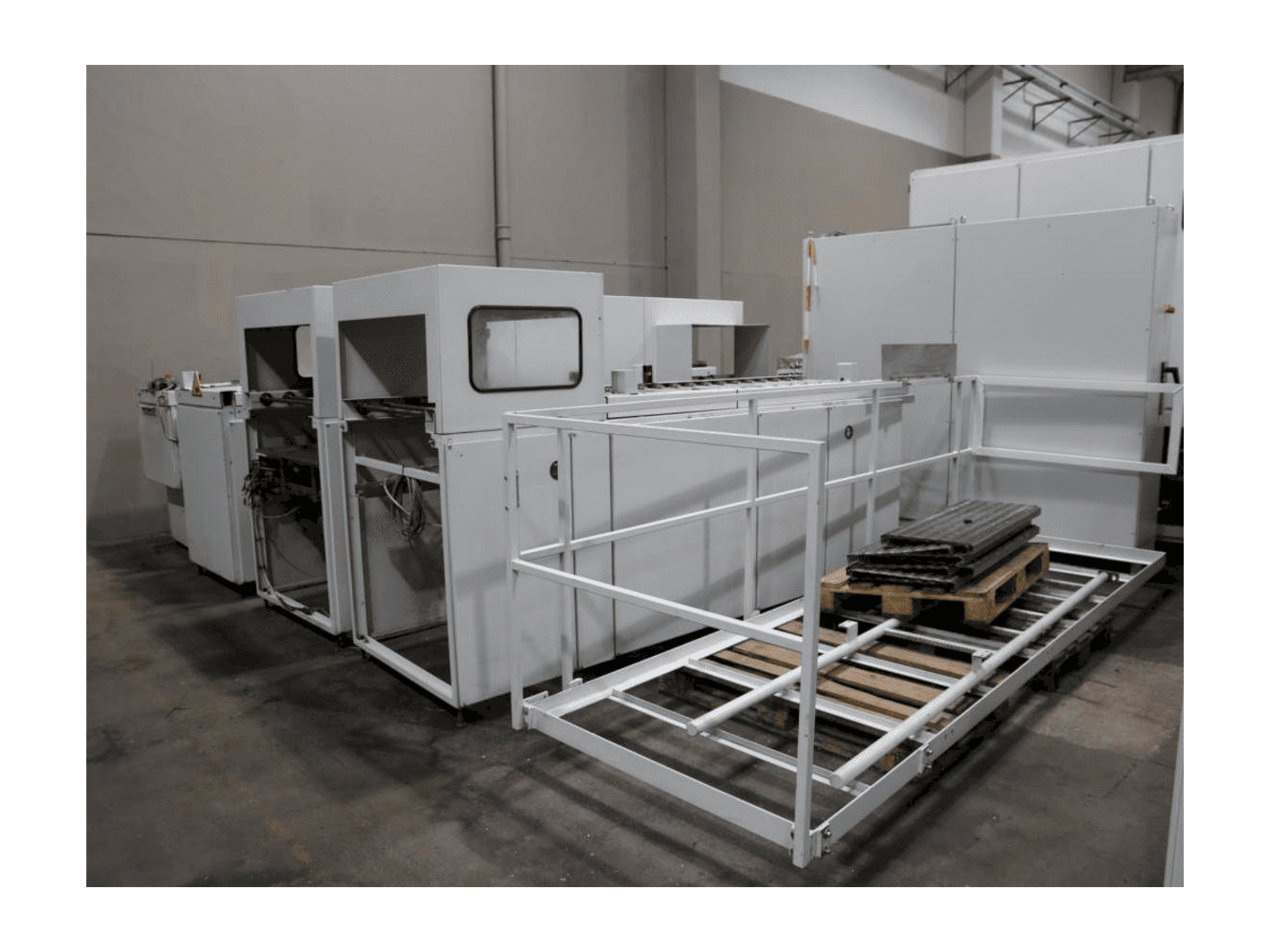 Widok z przodu maszyny REINIGUNGS / WASCHANLAGE RUT 067-048-030-04