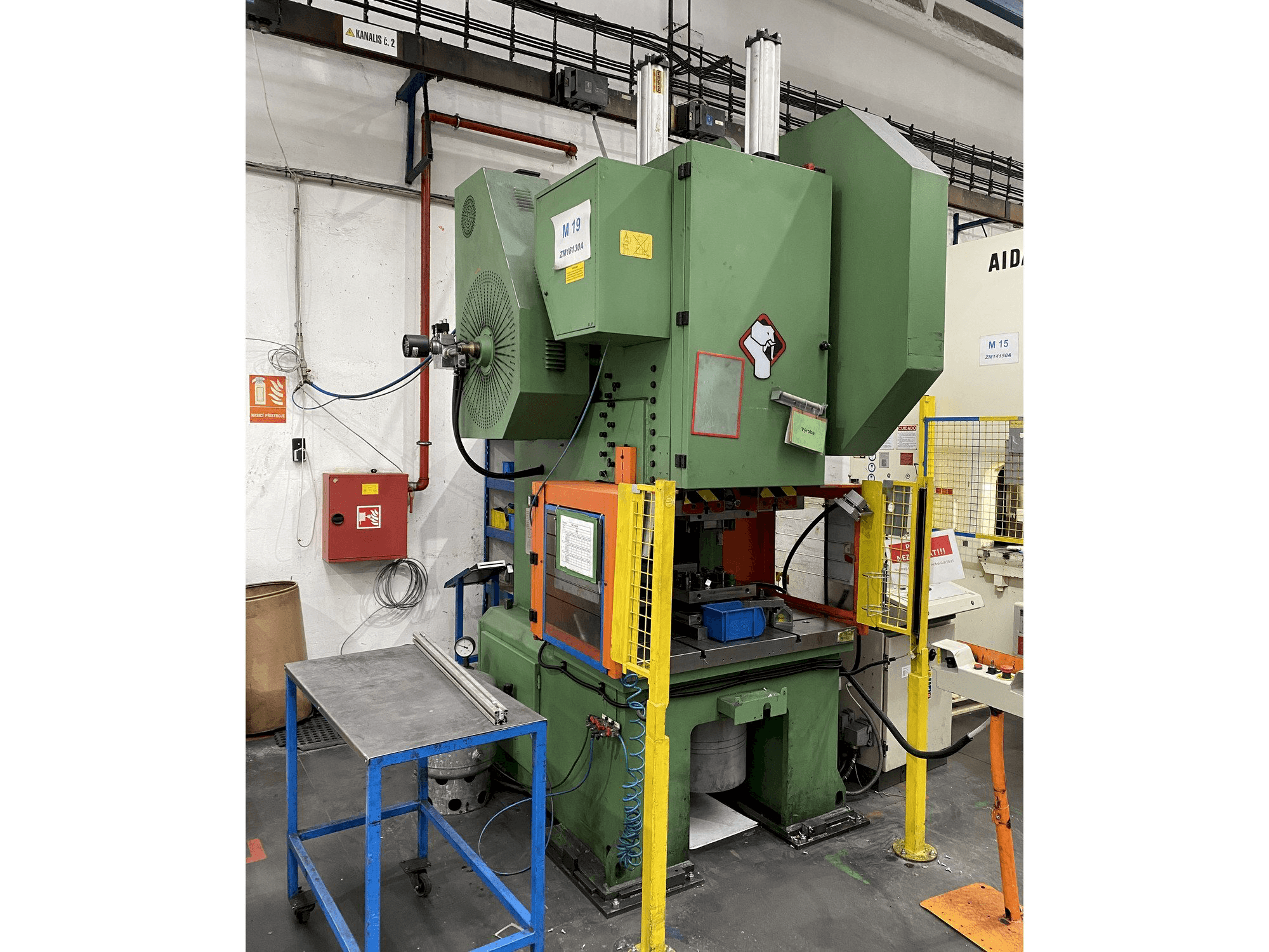 Widok z przodu maszyny SANGIACOMO T 130R CE