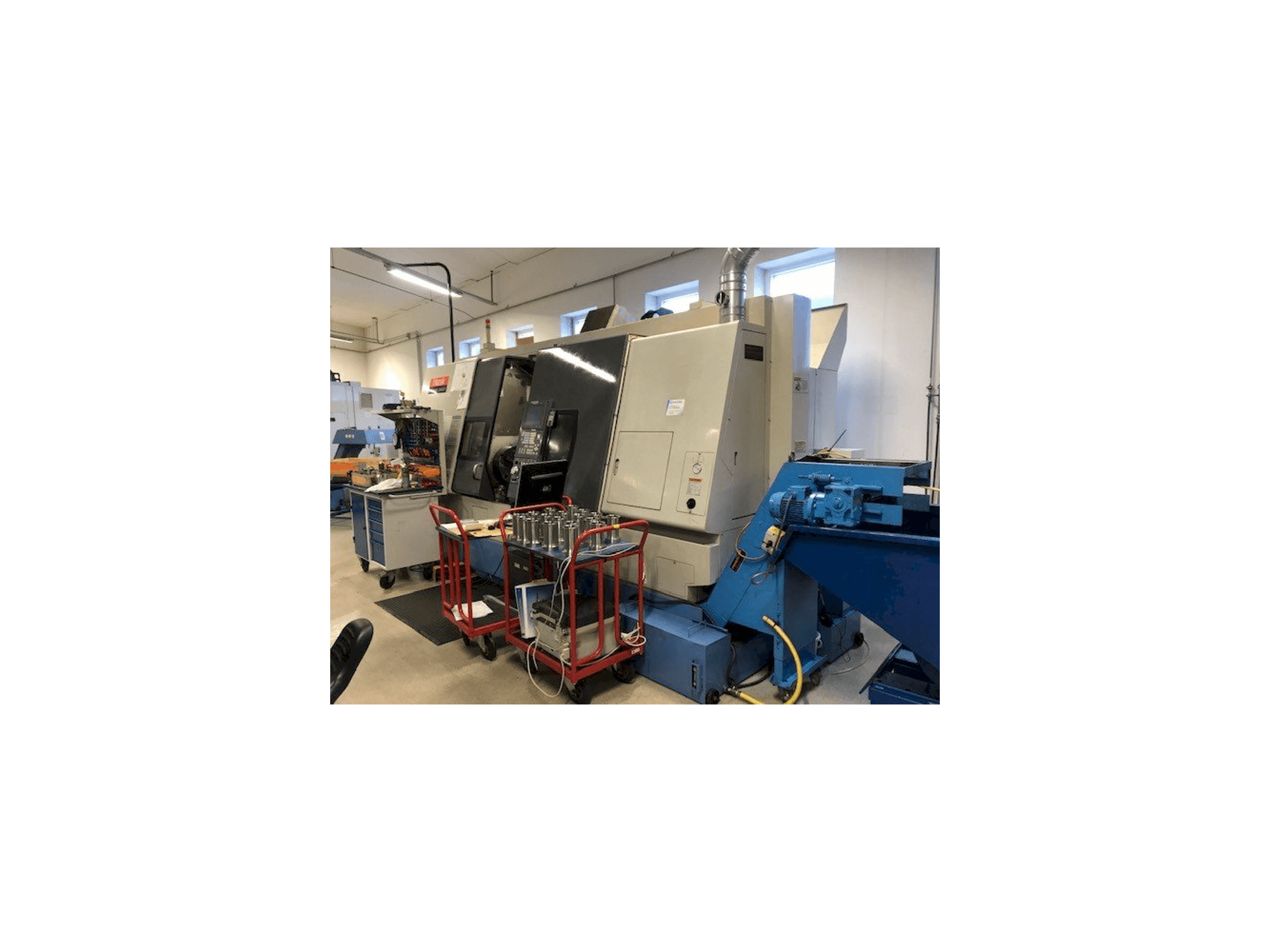 Widok z przodu maszyny Mazak Integrex 300SY