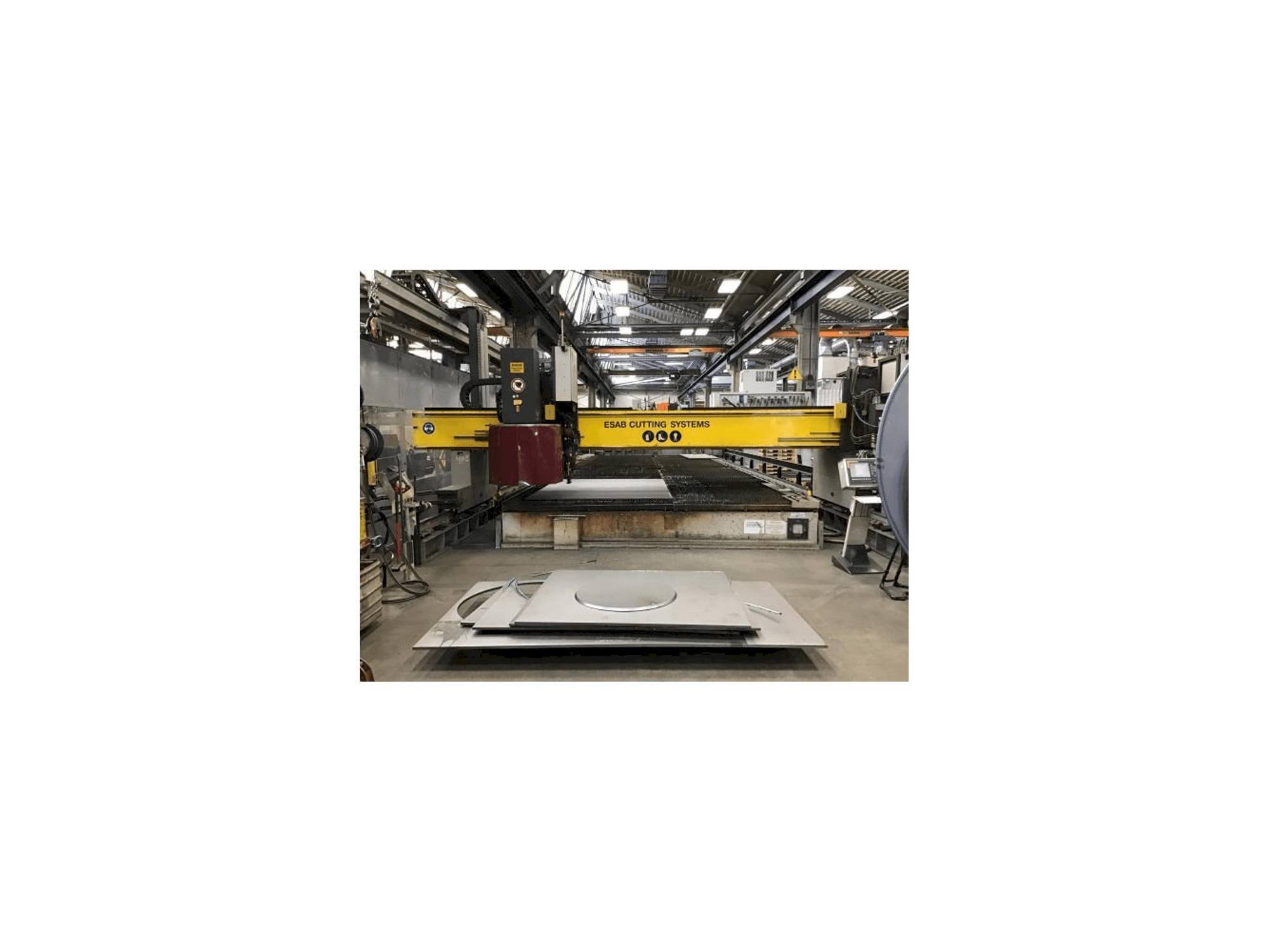Widok z przodu maszyny ESAB NXB 6500