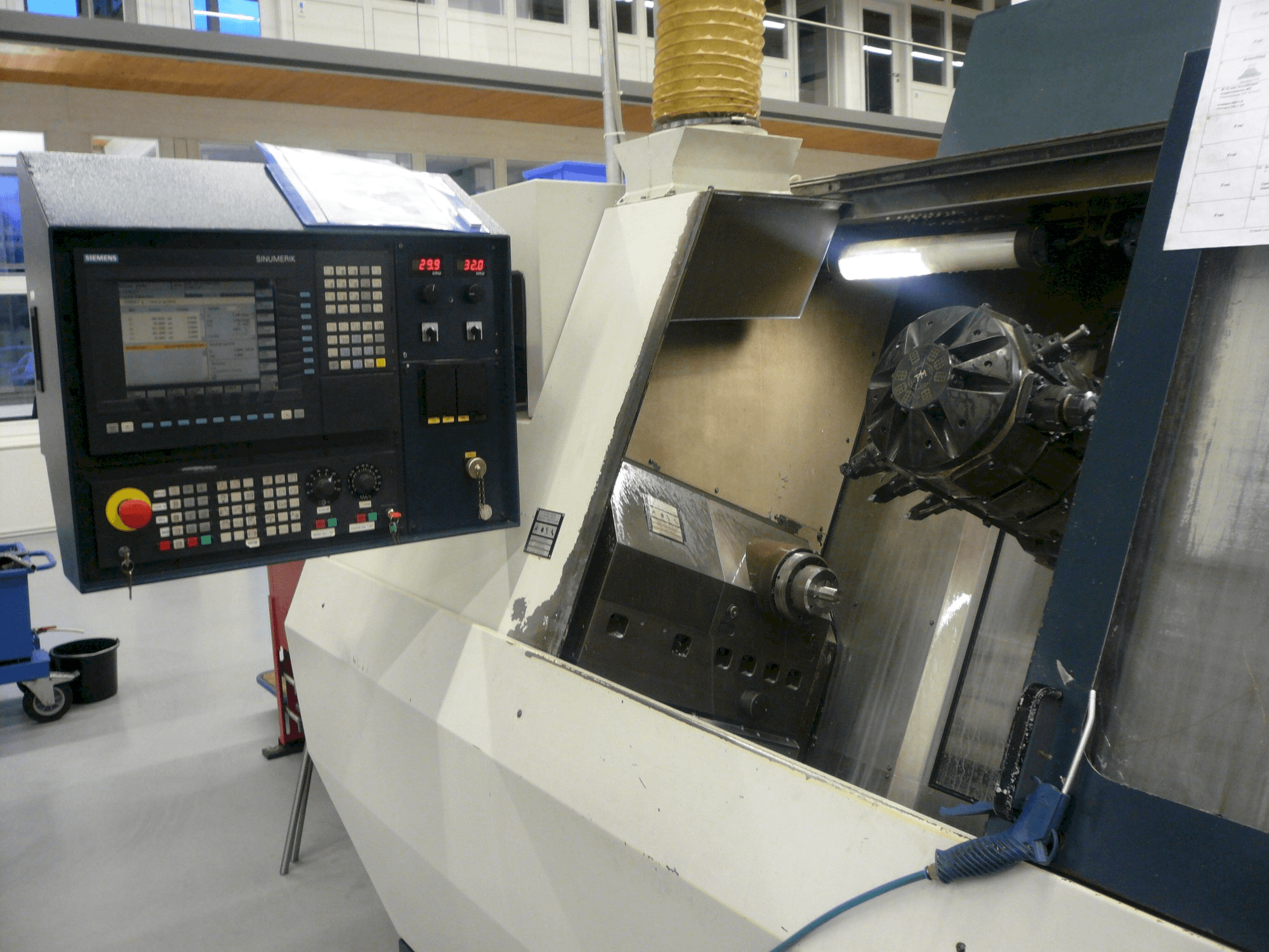 Widok z przodu maszyny SPINNER TM