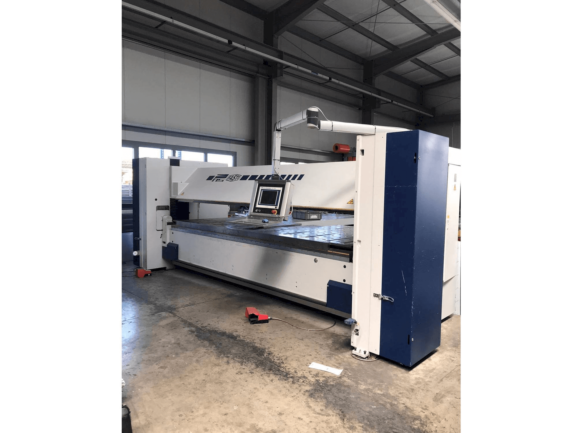 Widok z przodu maszyny SCHRODER-FASTI FP 60-40/4